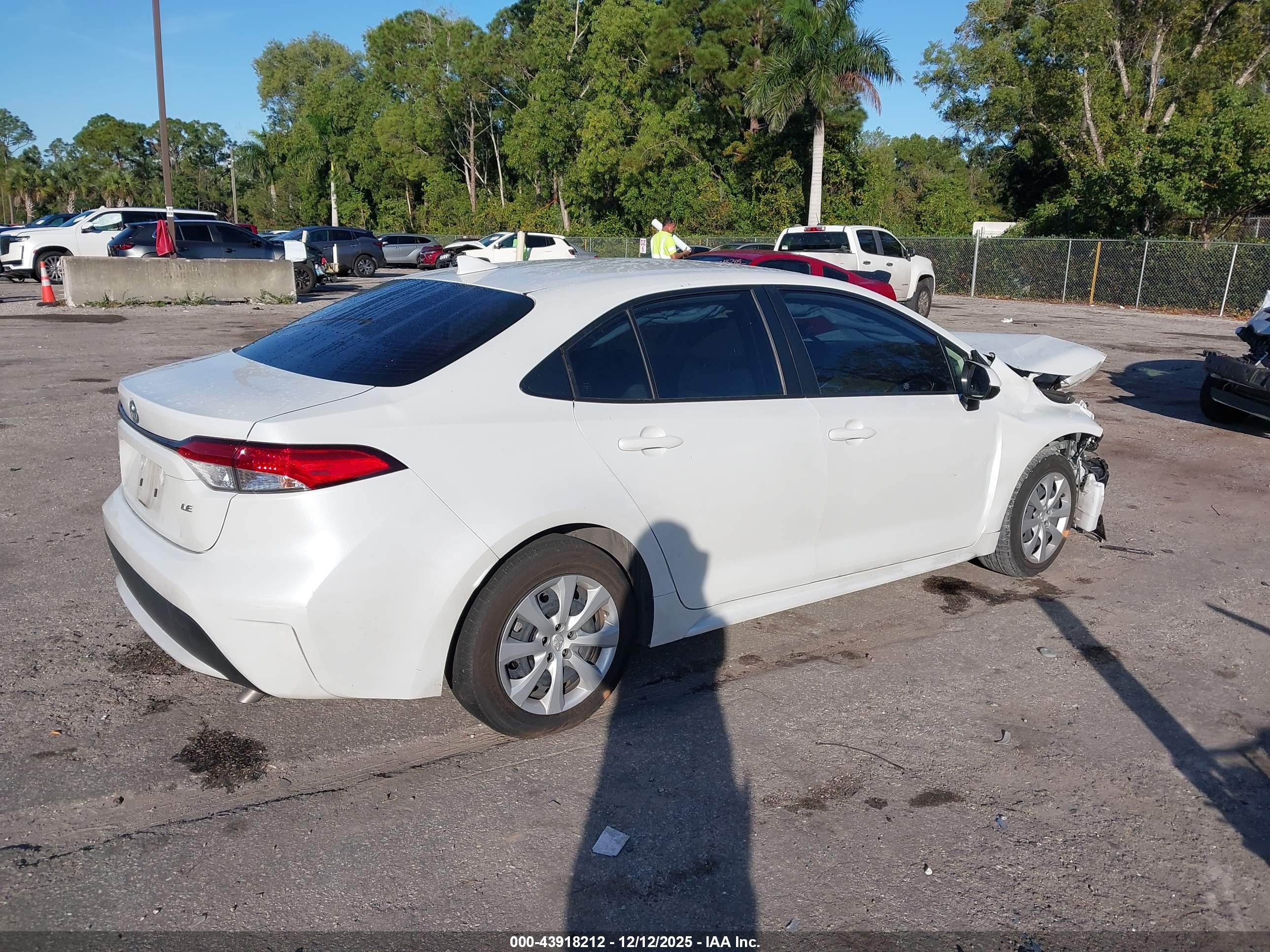 TOYOTA COROLLA image 4