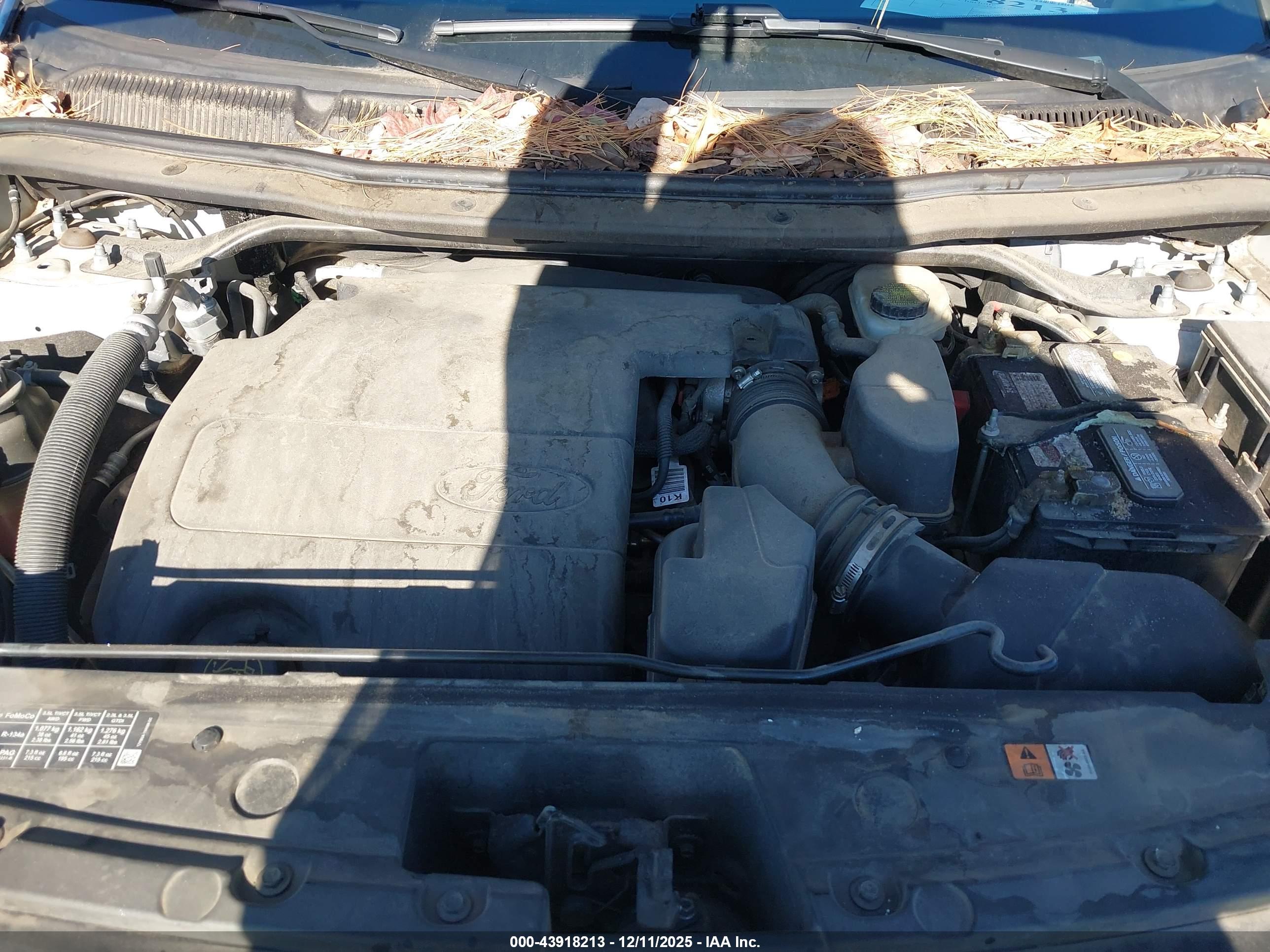FORD EXPLORER image 10