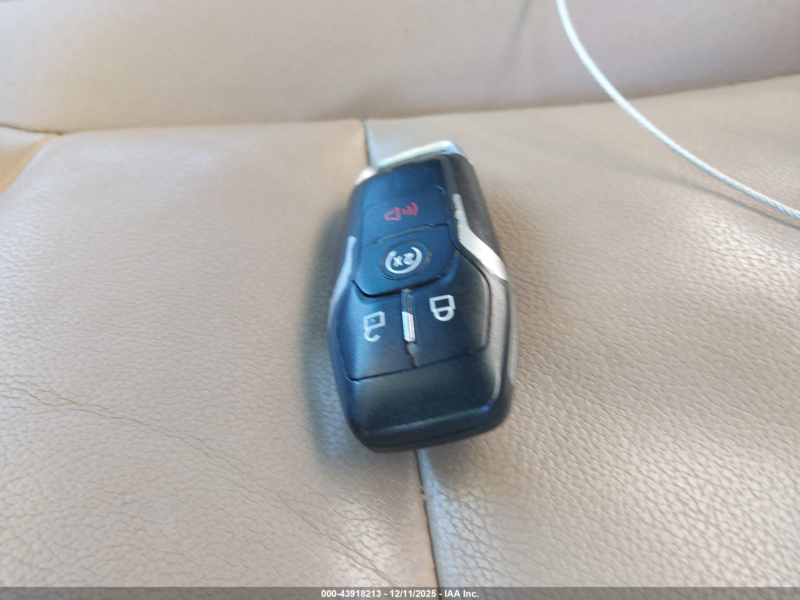 FORD EXPLORER image 11