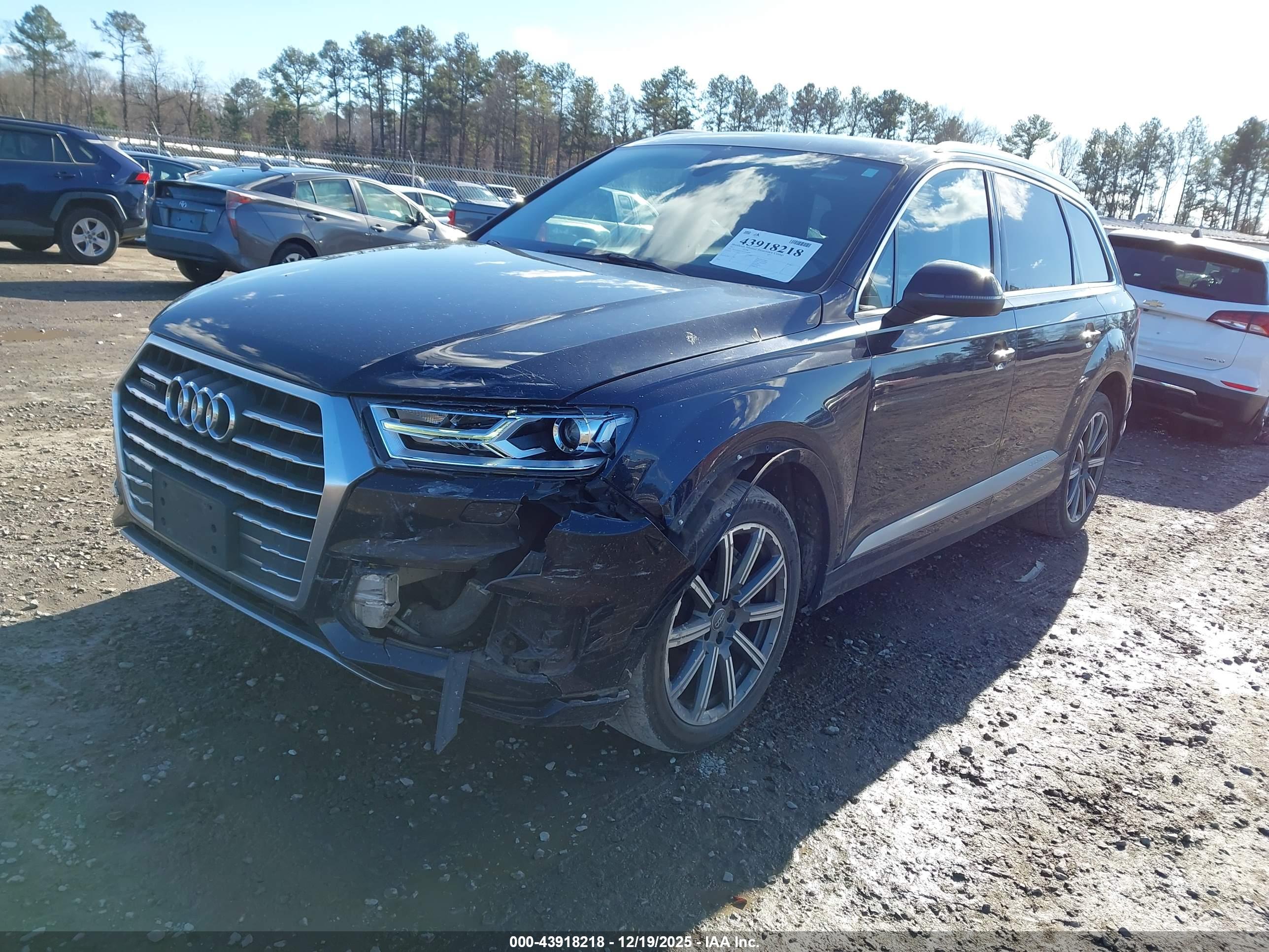 AUDI Q7 image 2