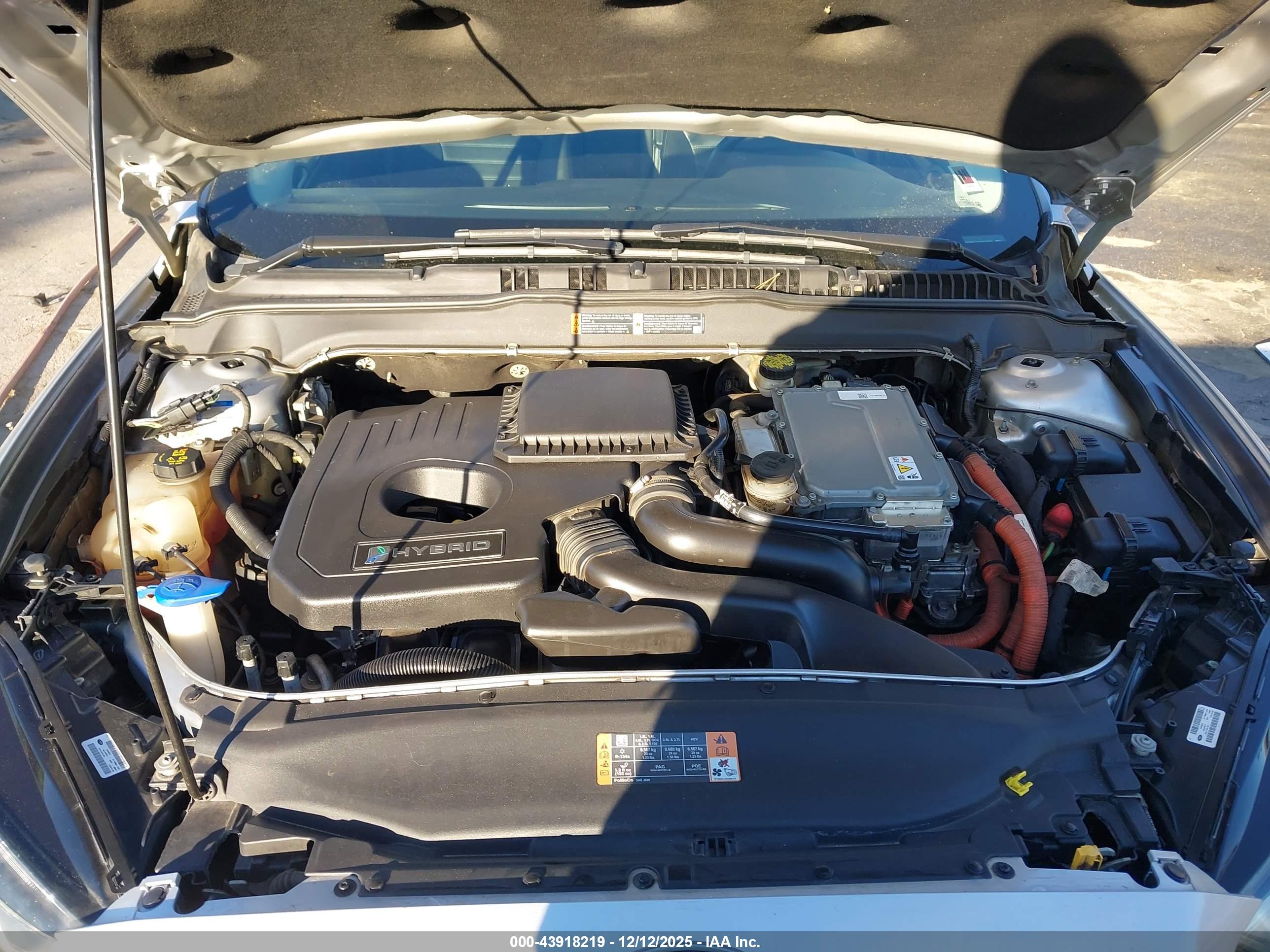 FORD FUSION image 10