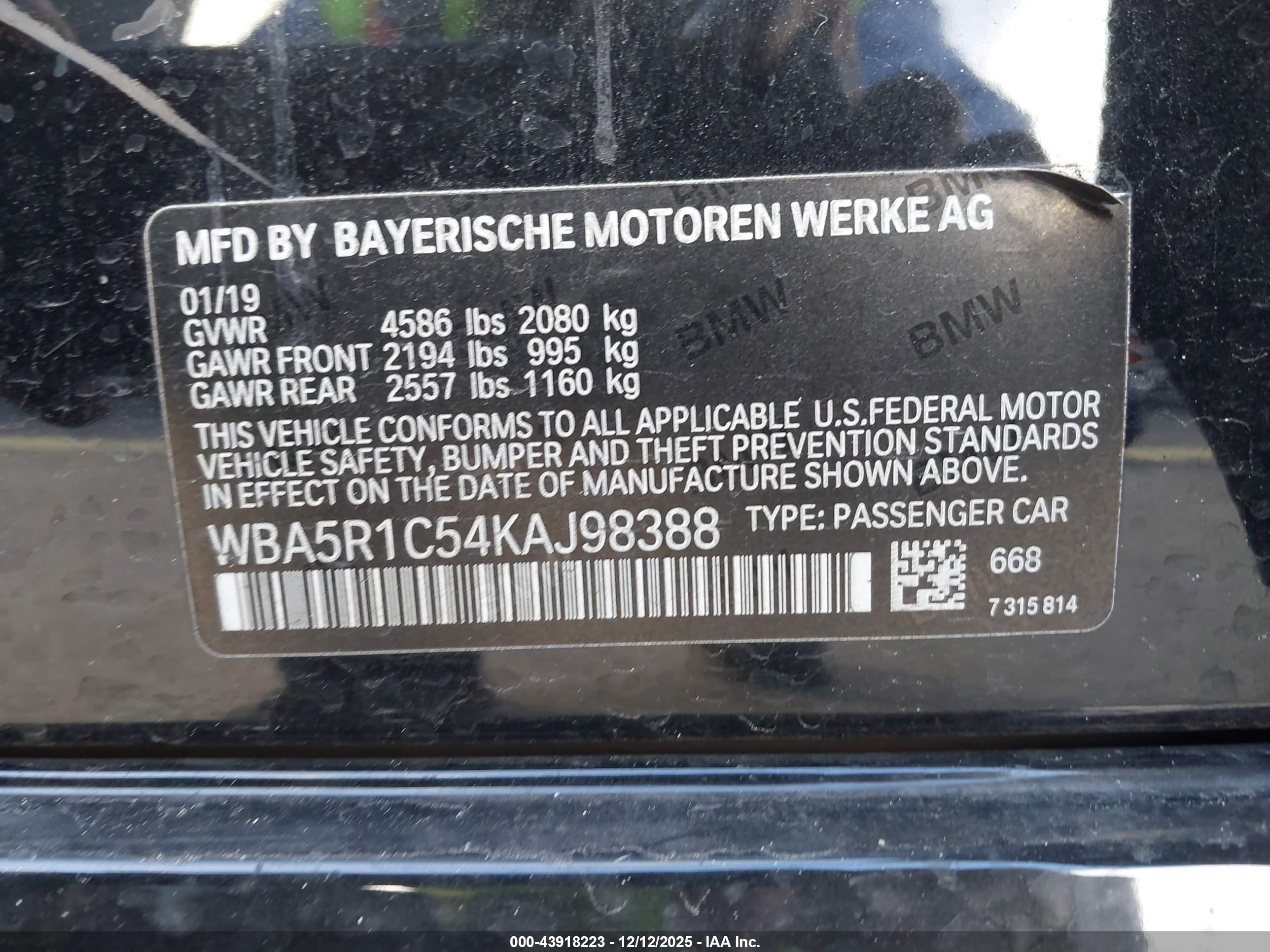 BMW 330I image 9
