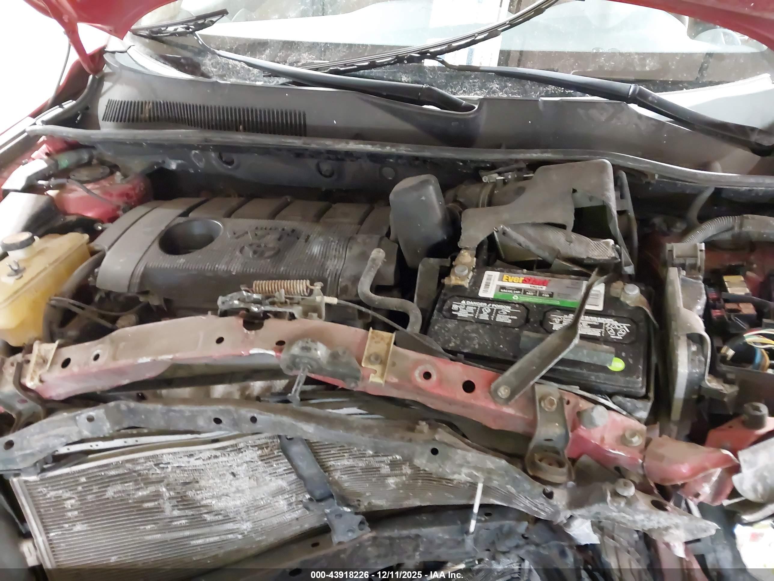 TOYOTA RAV4 image 10