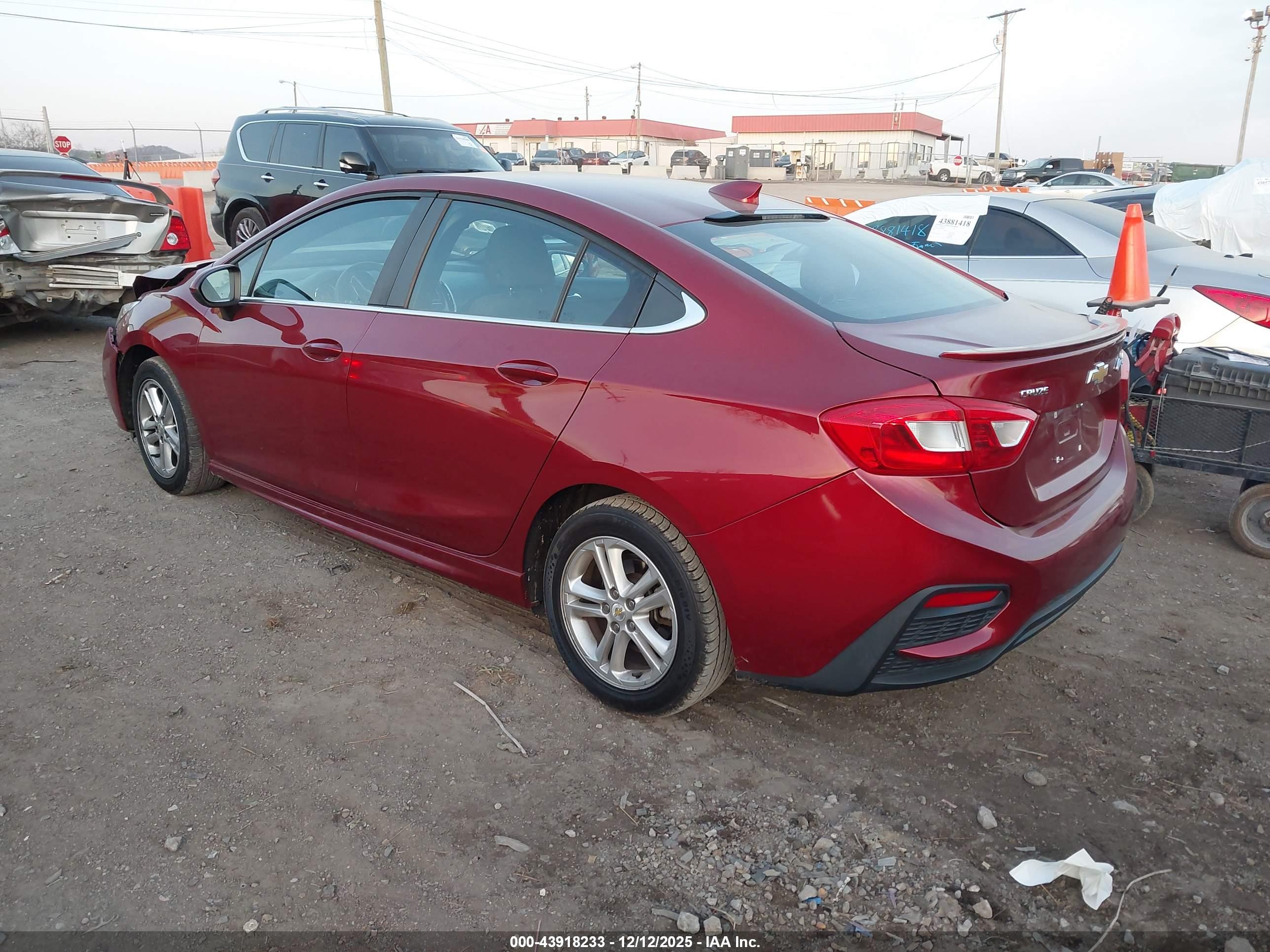 CHEVROLET CRUZE image 3