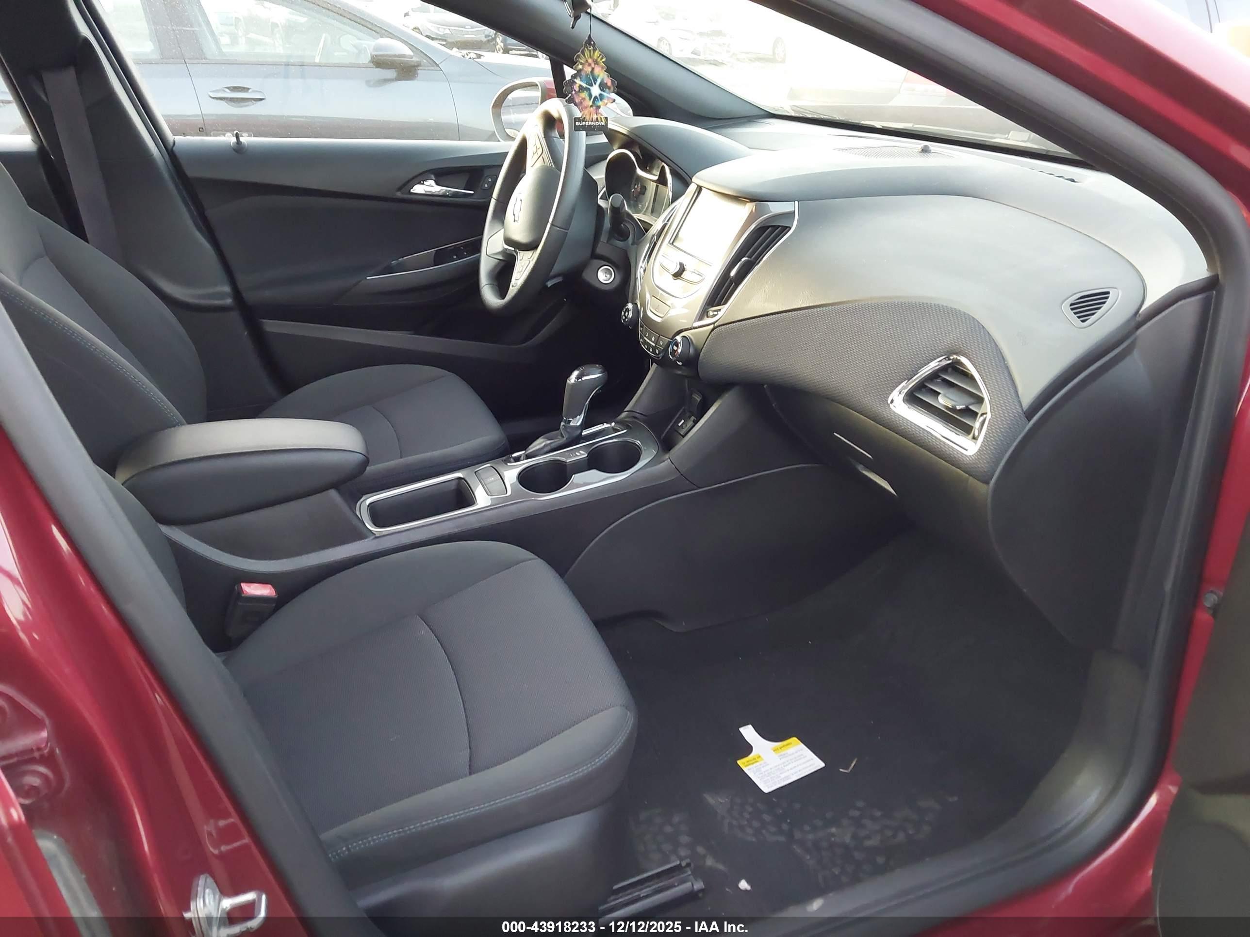 CHEVROLET CRUZE image 5