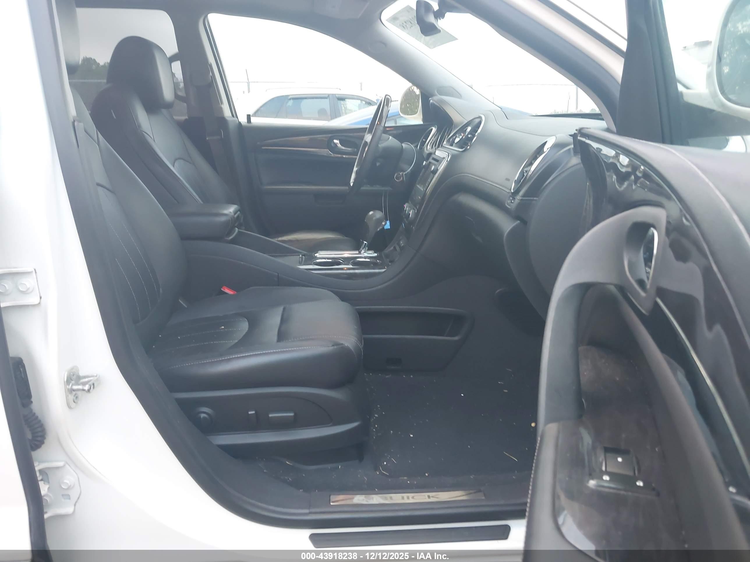 BUICK ENCLAVE image 5