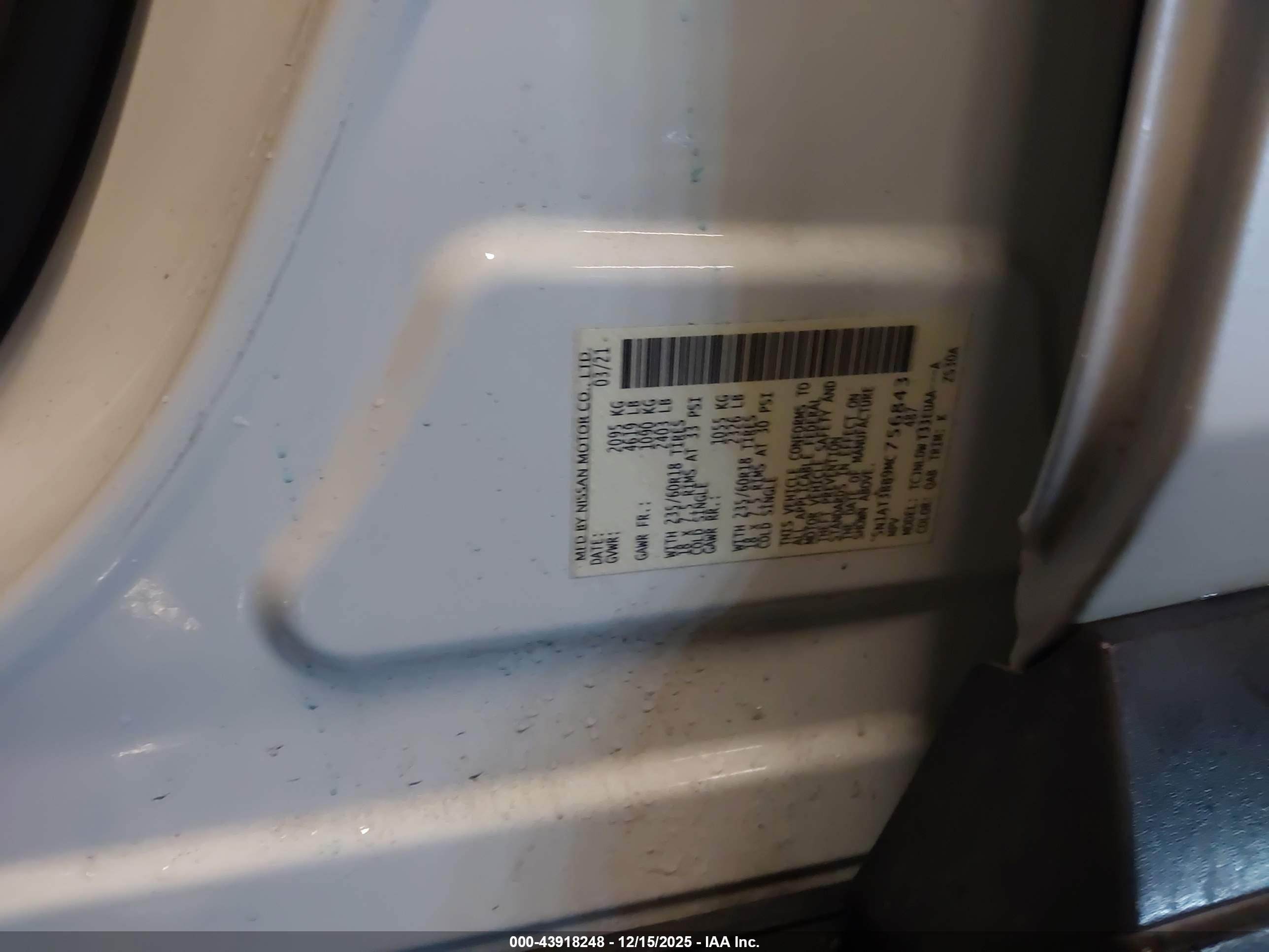 NISSAN ROGUE image 9
