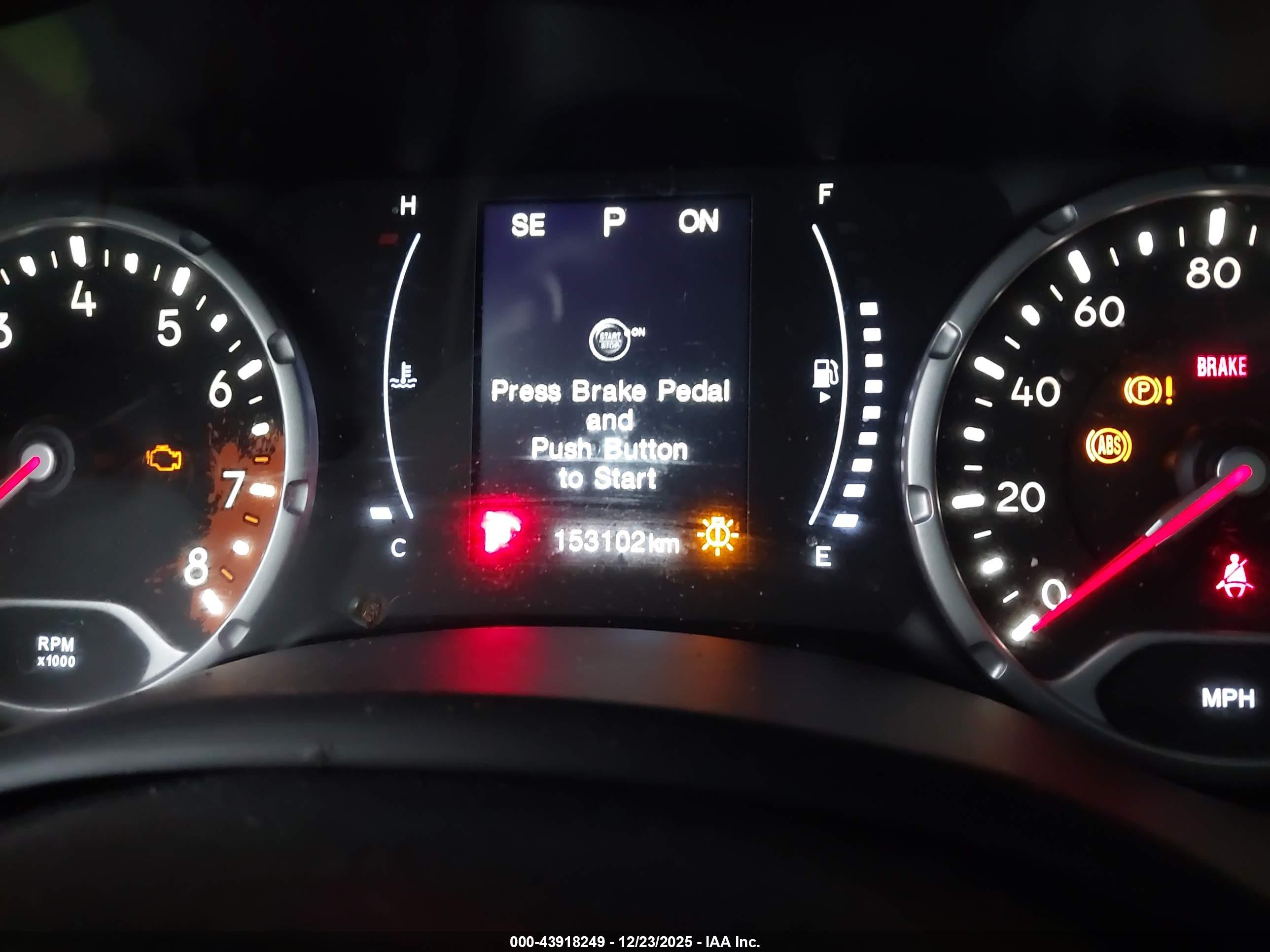 JEEP RENEGADE image 7