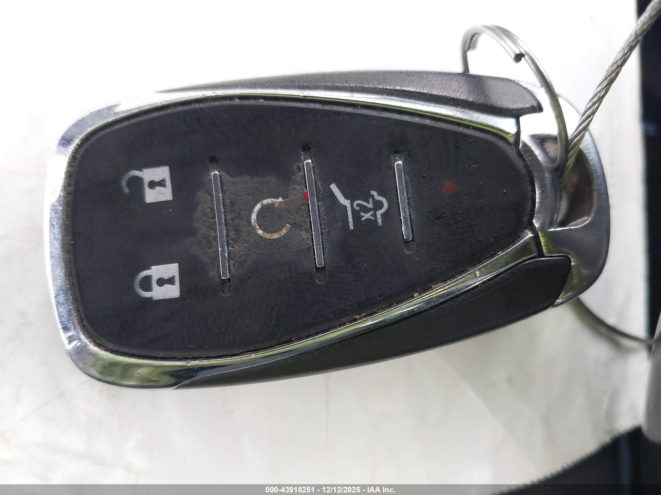 CHEVROLET EQUINOX image 11