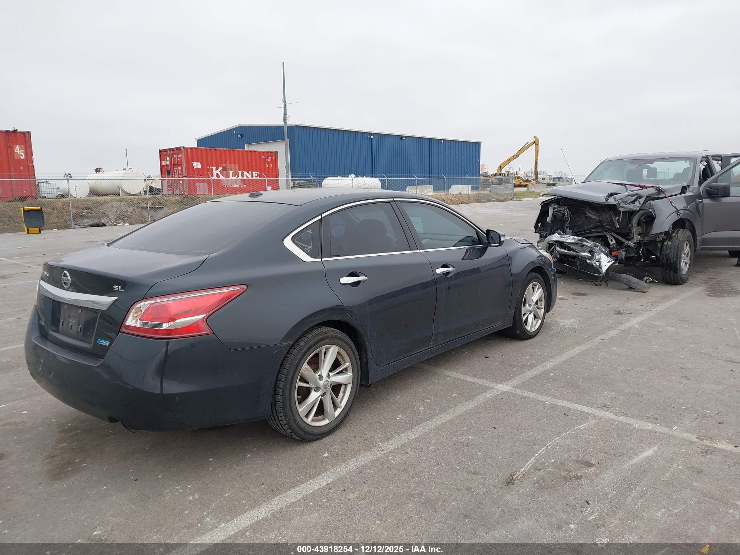 NISSAN ALTIMA image 4