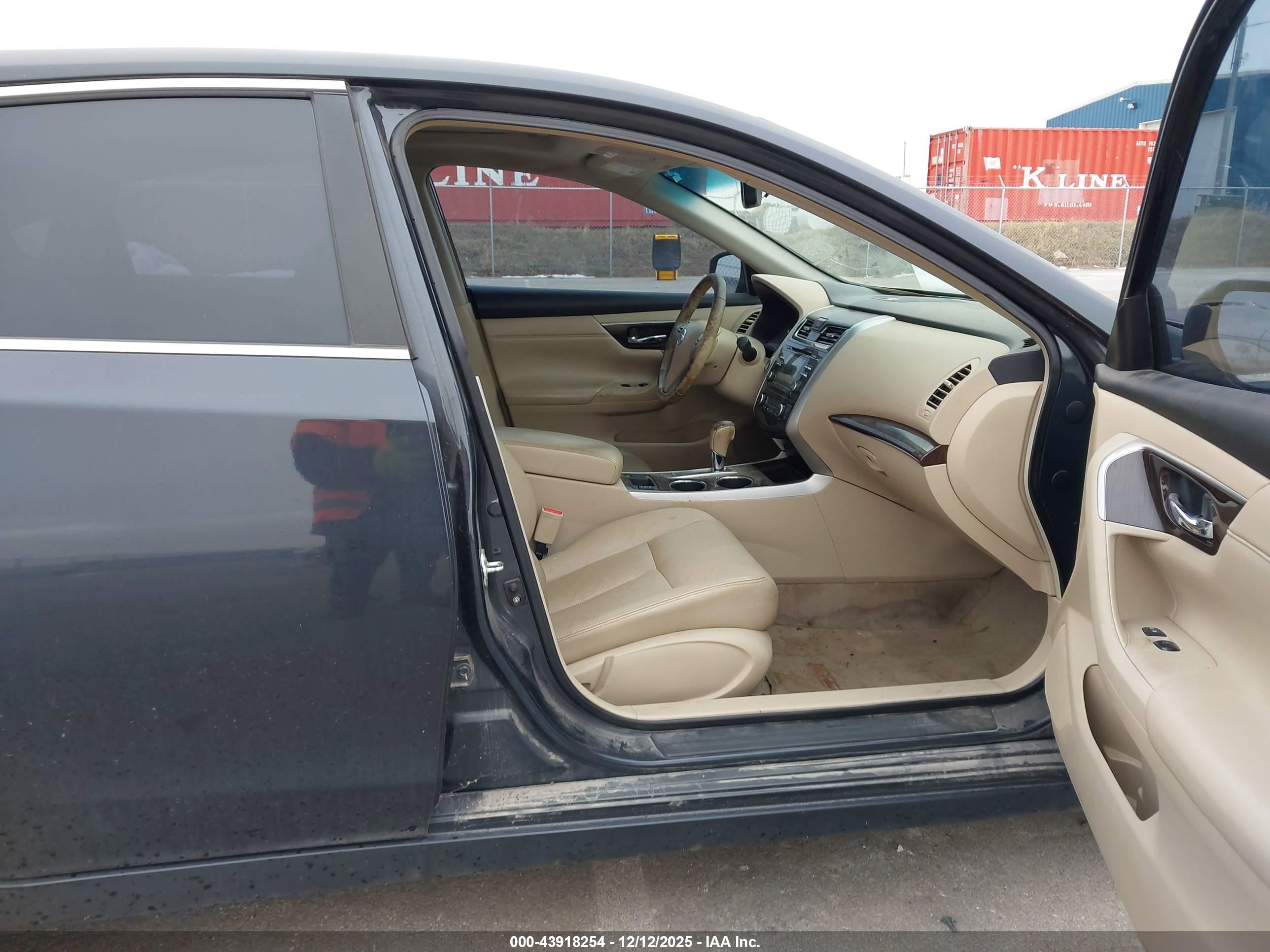NISSAN ALTIMA image 5