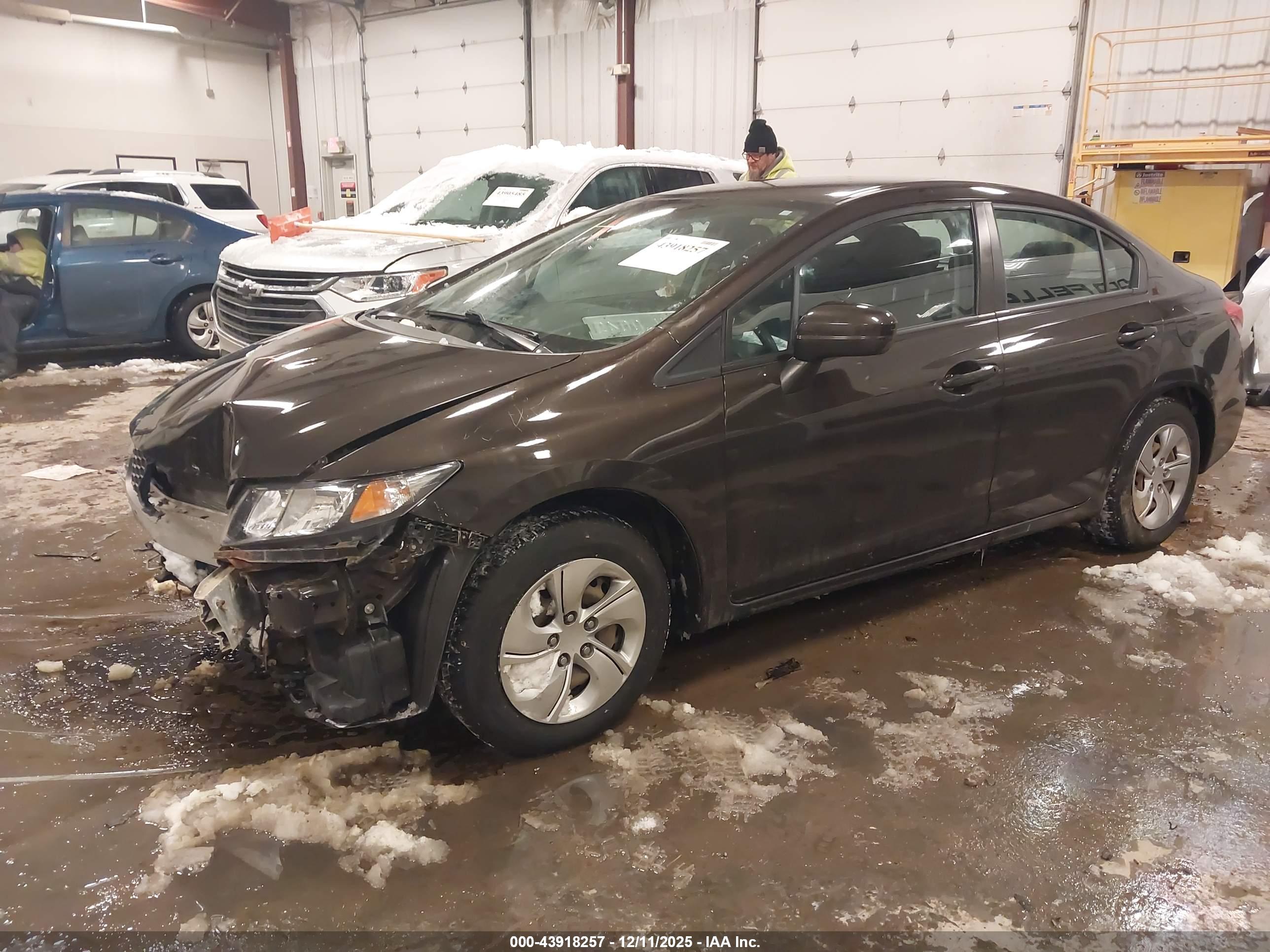 HONDA CIVIC image 2