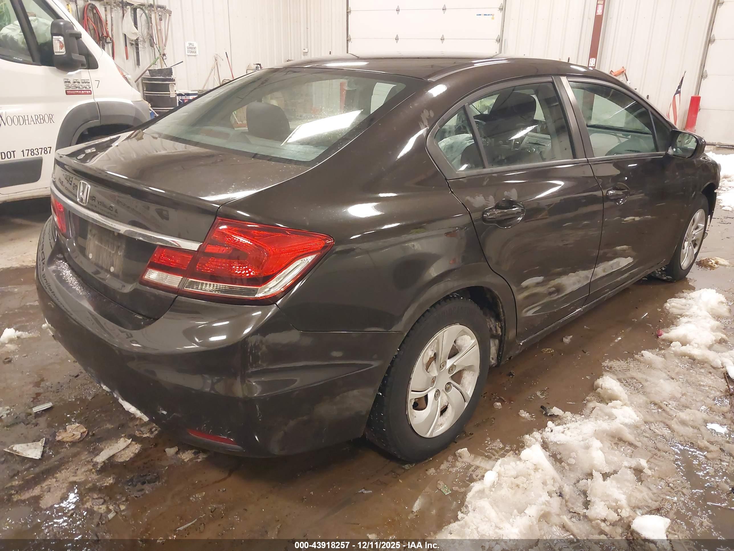 HONDA CIVIC image 4