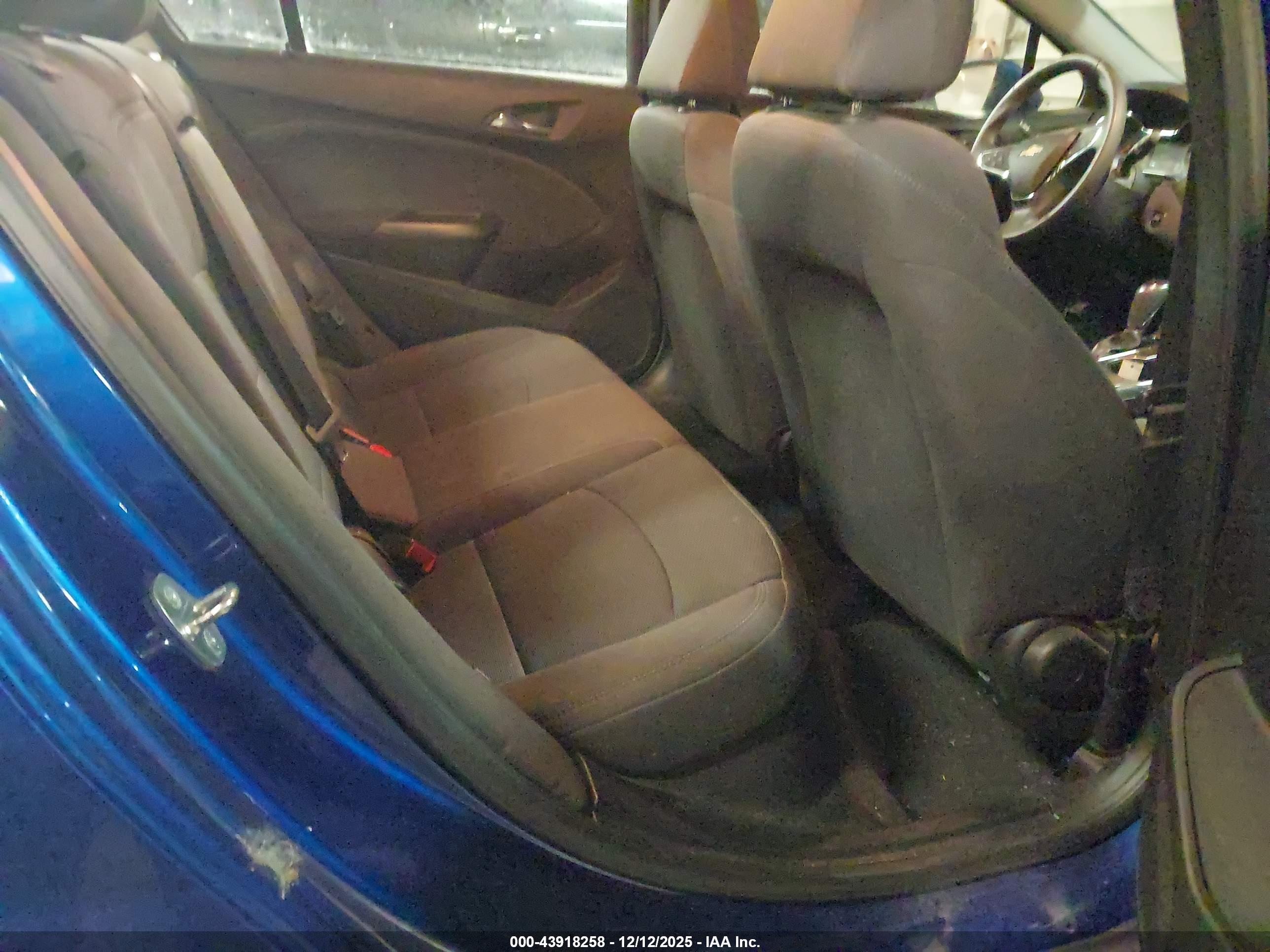 CHEVROLET CRUZE image 8
