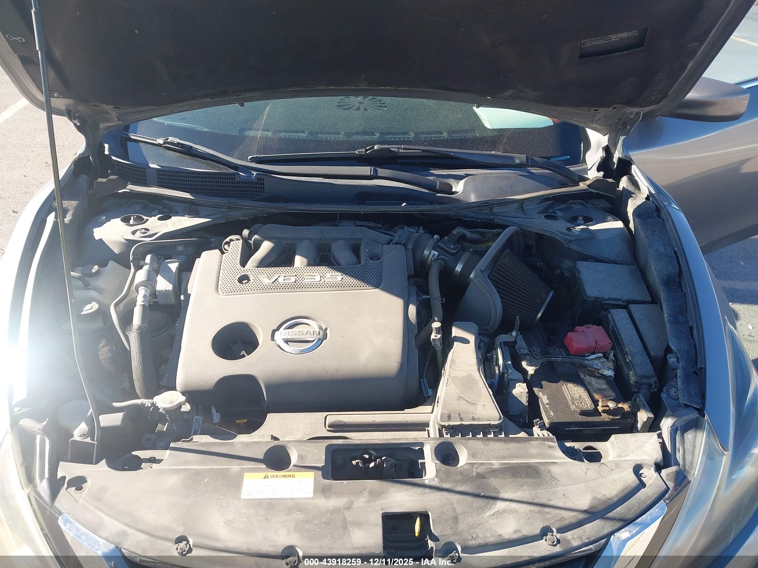NISSAN ALTIMA image 10