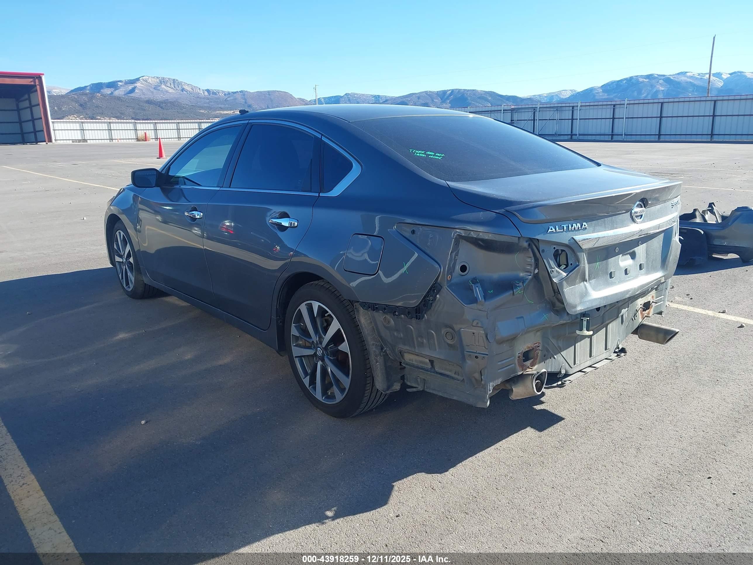 NISSAN ALTIMA image 3