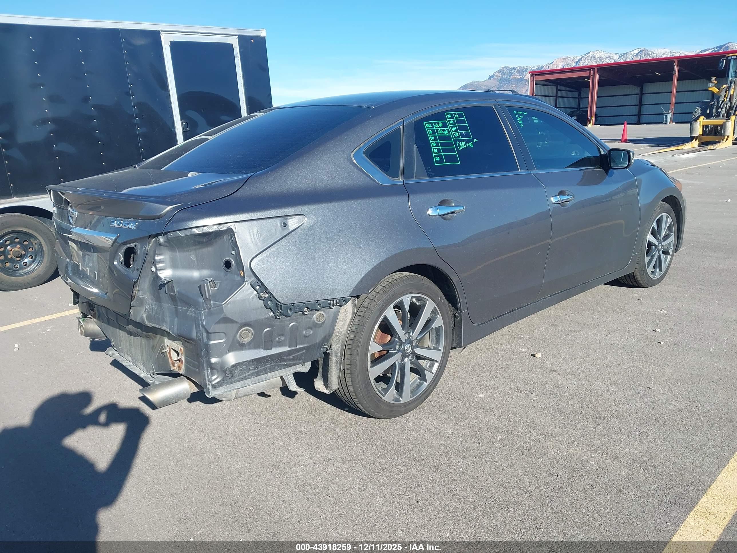 NISSAN ALTIMA image 4