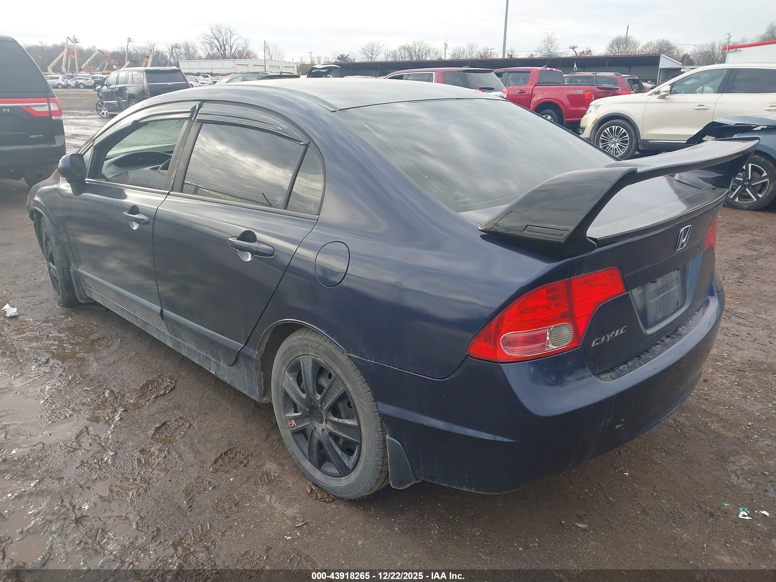 HONDA CIVIC image 3