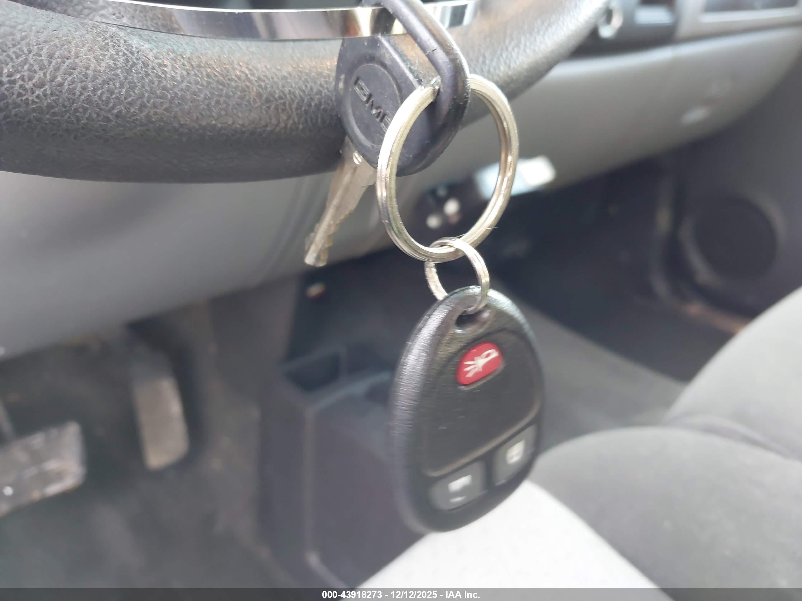 GMC SIERRA image 11
