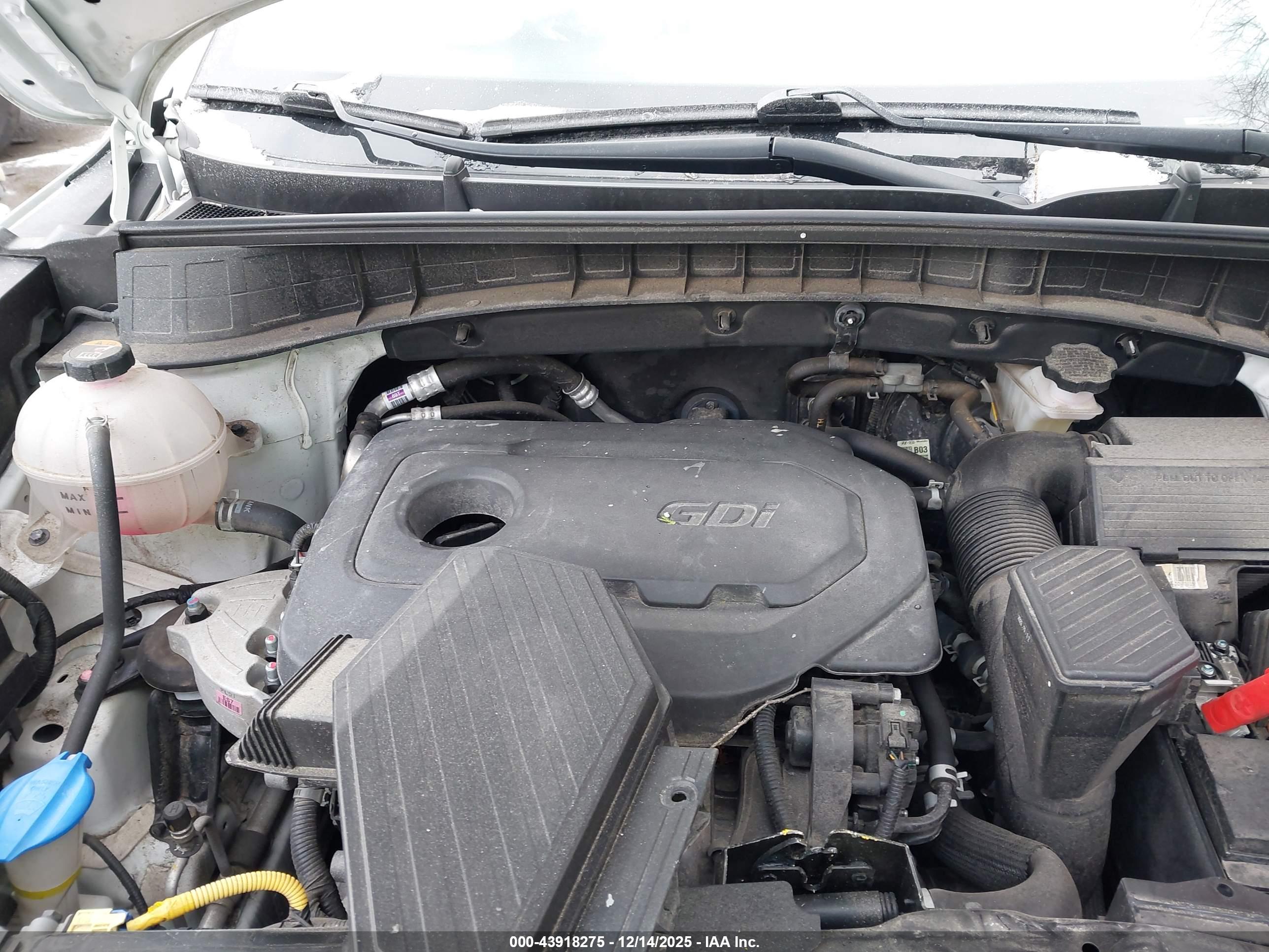 HYUNDAI TUCSON image 10