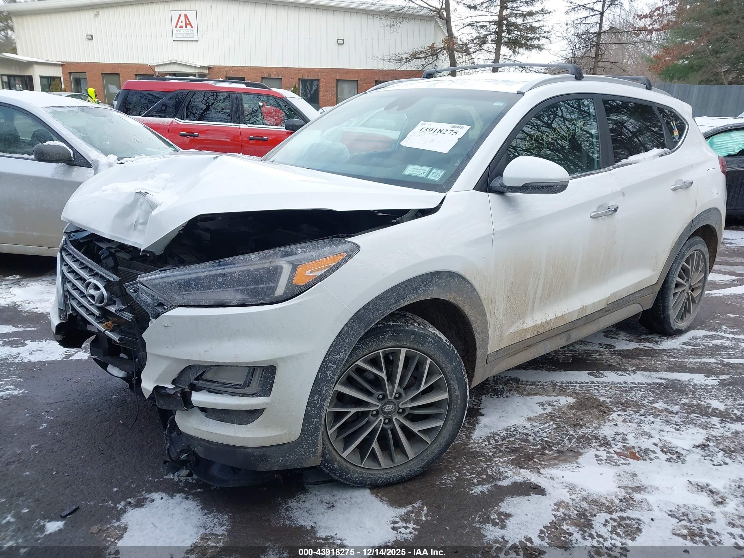 HYUNDAI TUCSON image 2