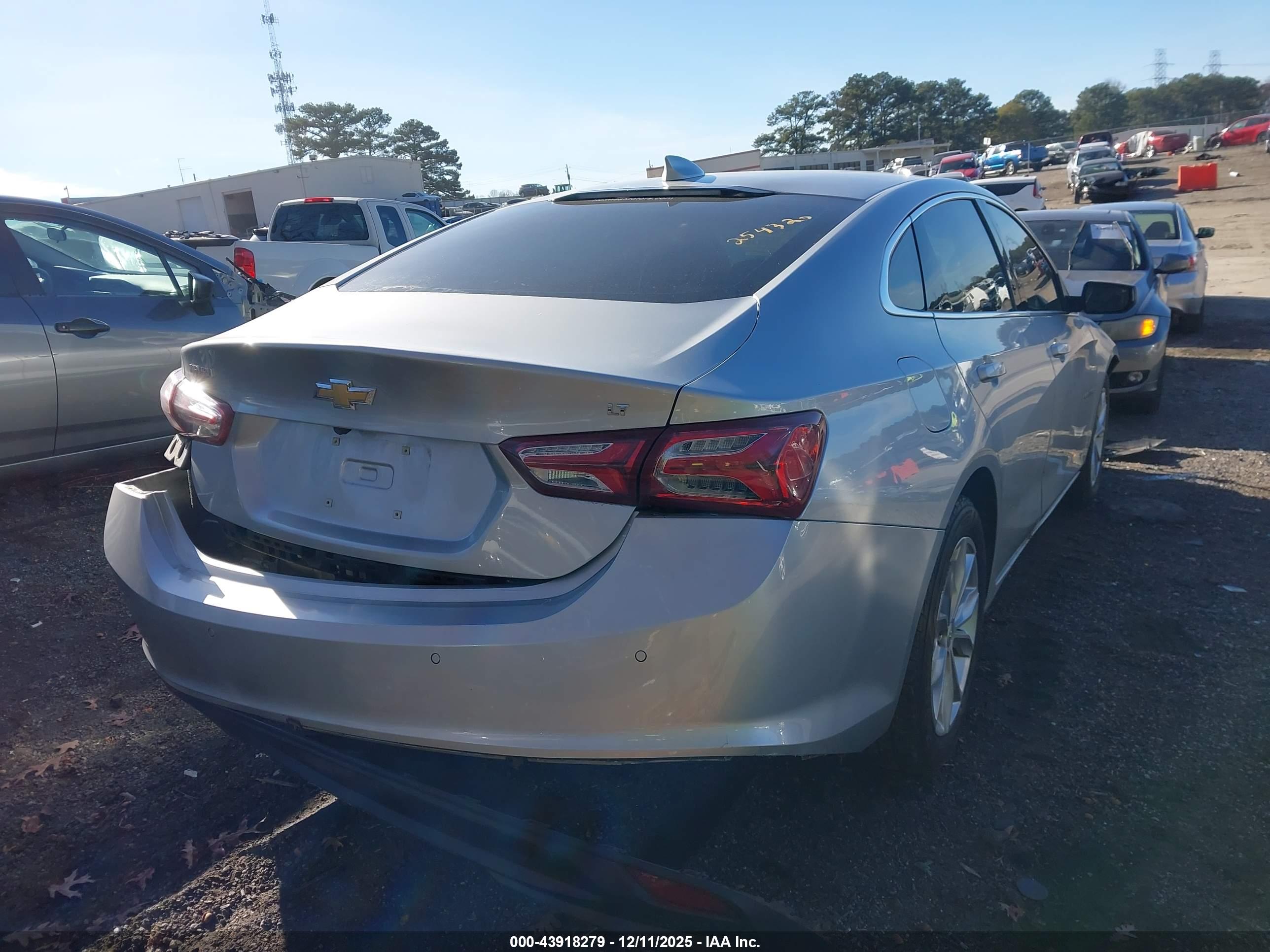 CHEVROLET MALIBU image 4