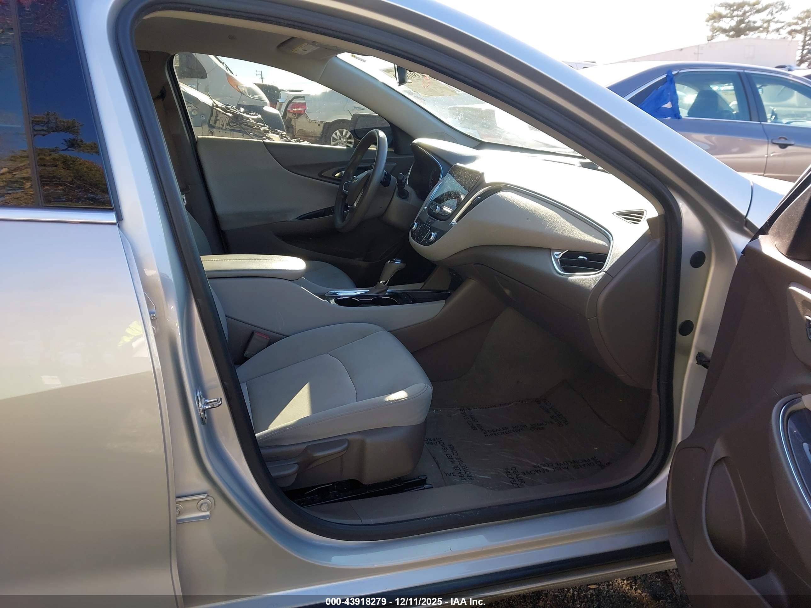CHEVROLET MALIBU image 5