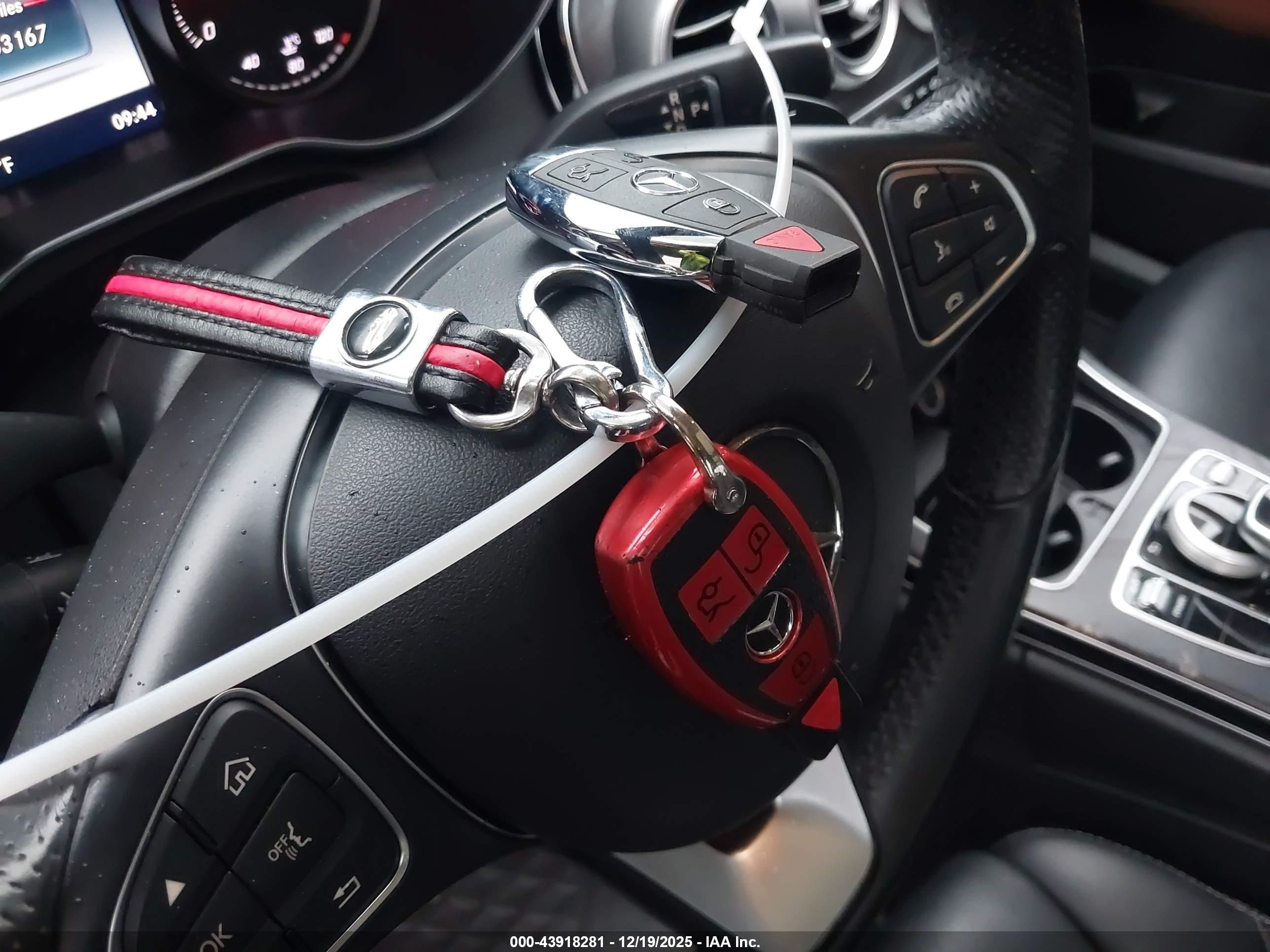 MERCEDES-BENZ C image 11