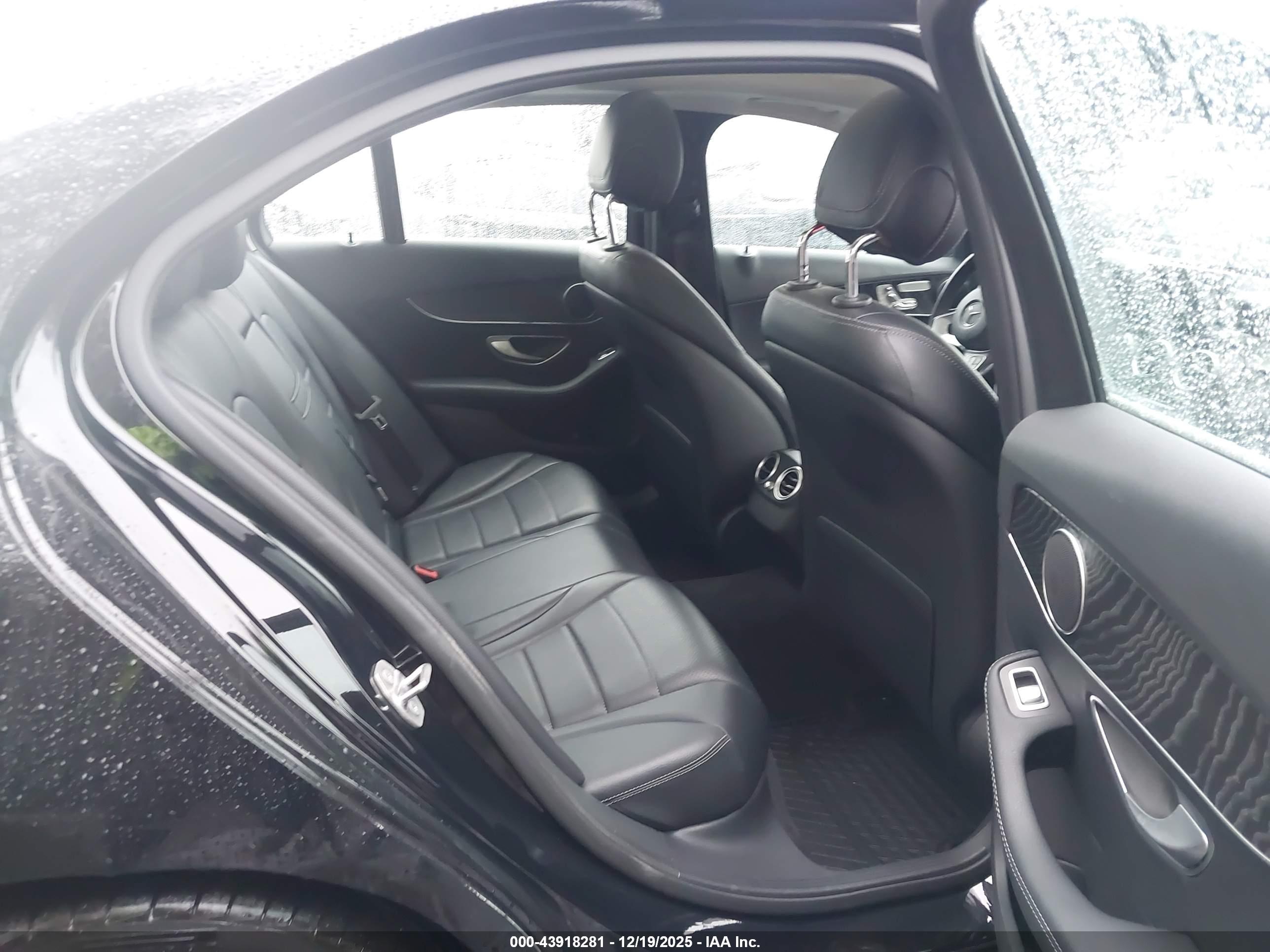 MERCEDES-BENZ C image 8