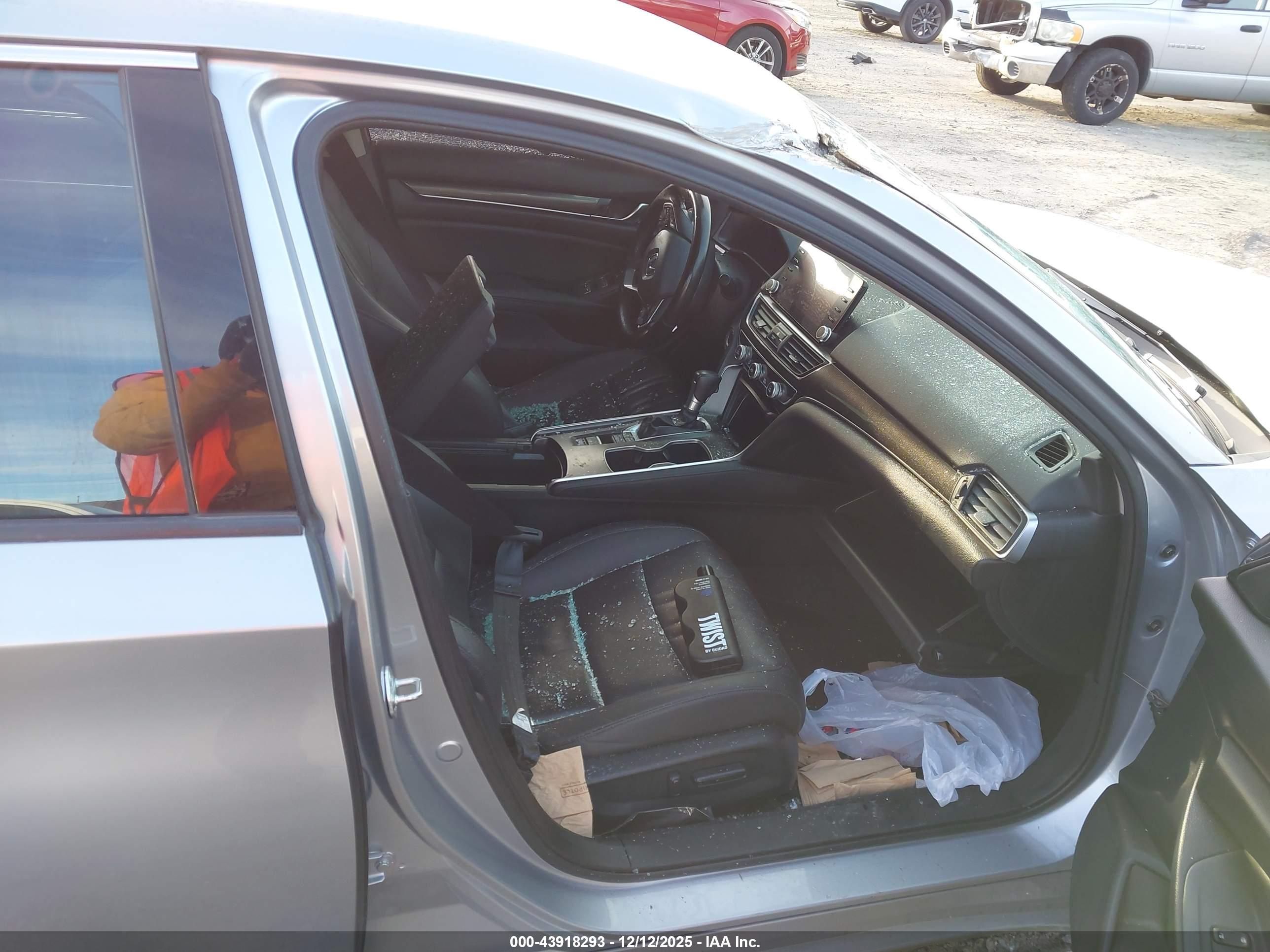 HONDA ACCORD image 5