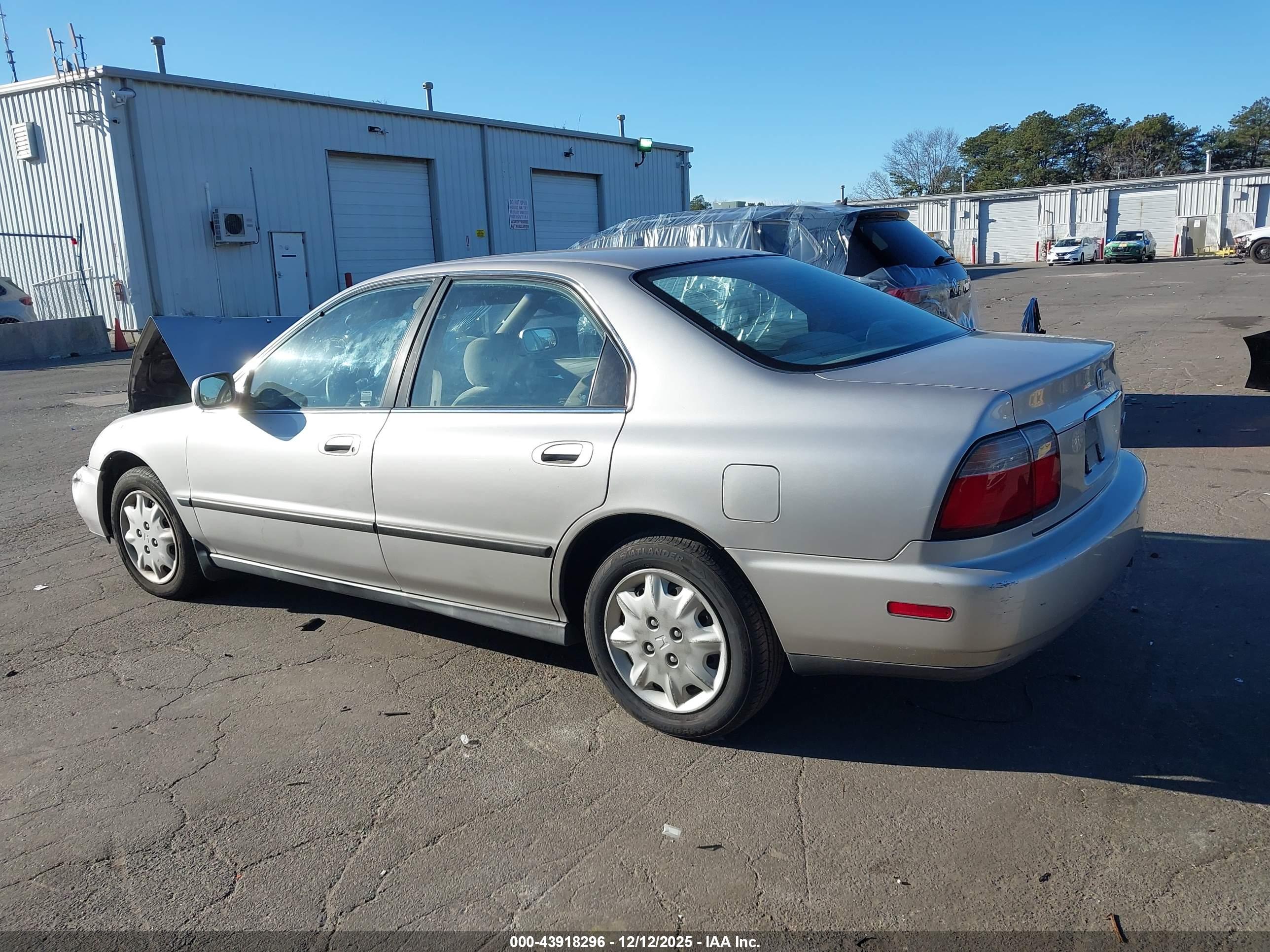 HONDA ACCORD image 3
