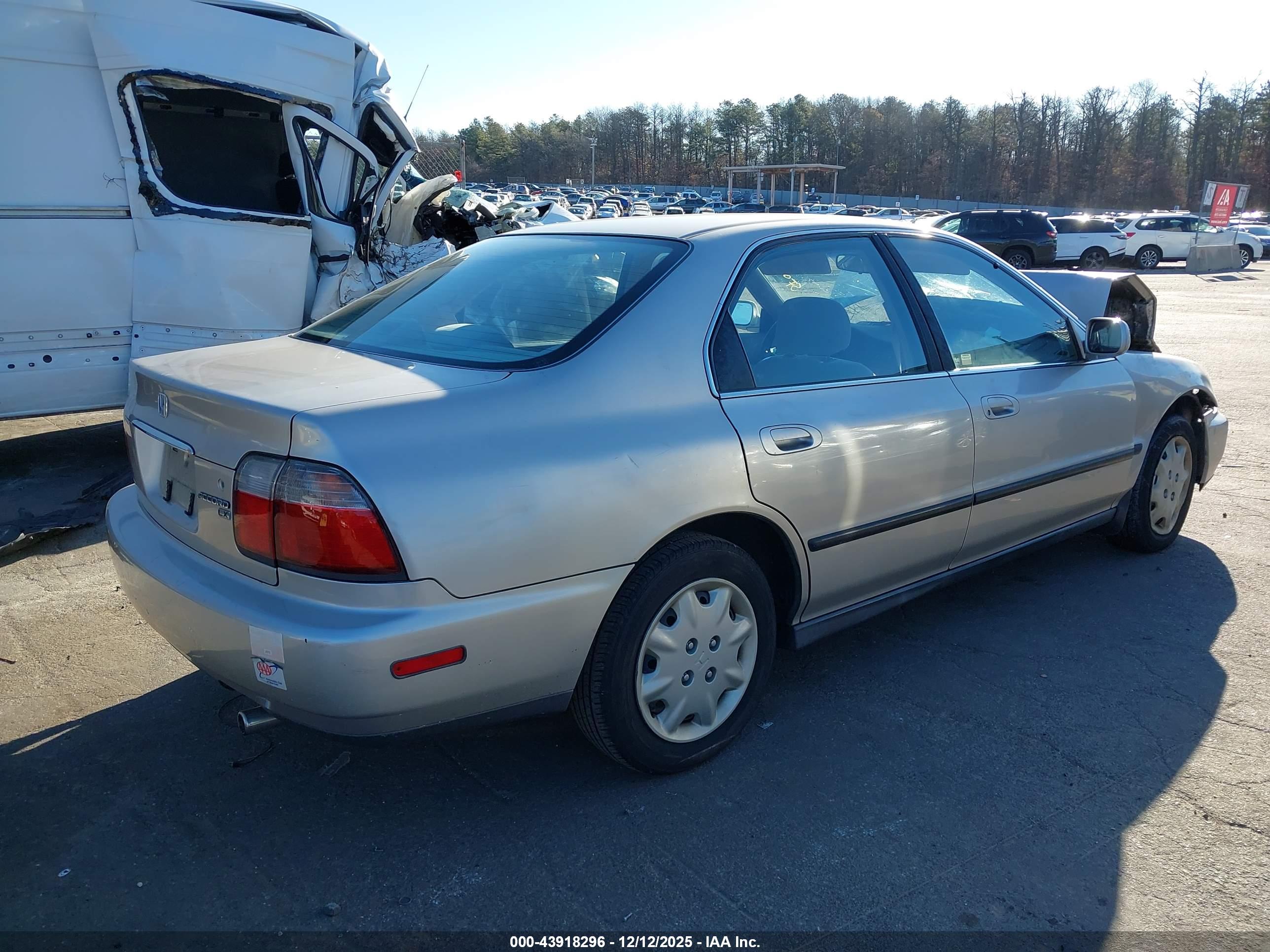 HONDA ACCORD image 4