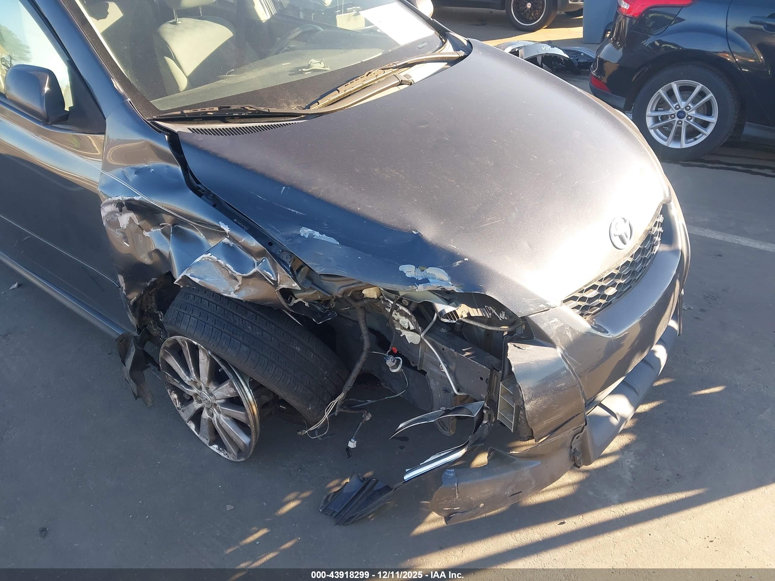 TOYOTA MATRIX image 6