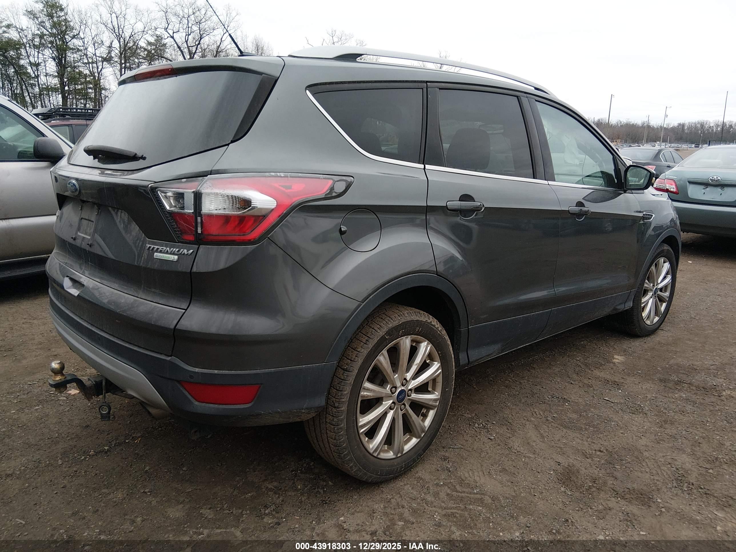 FORD ESCAPE image 4