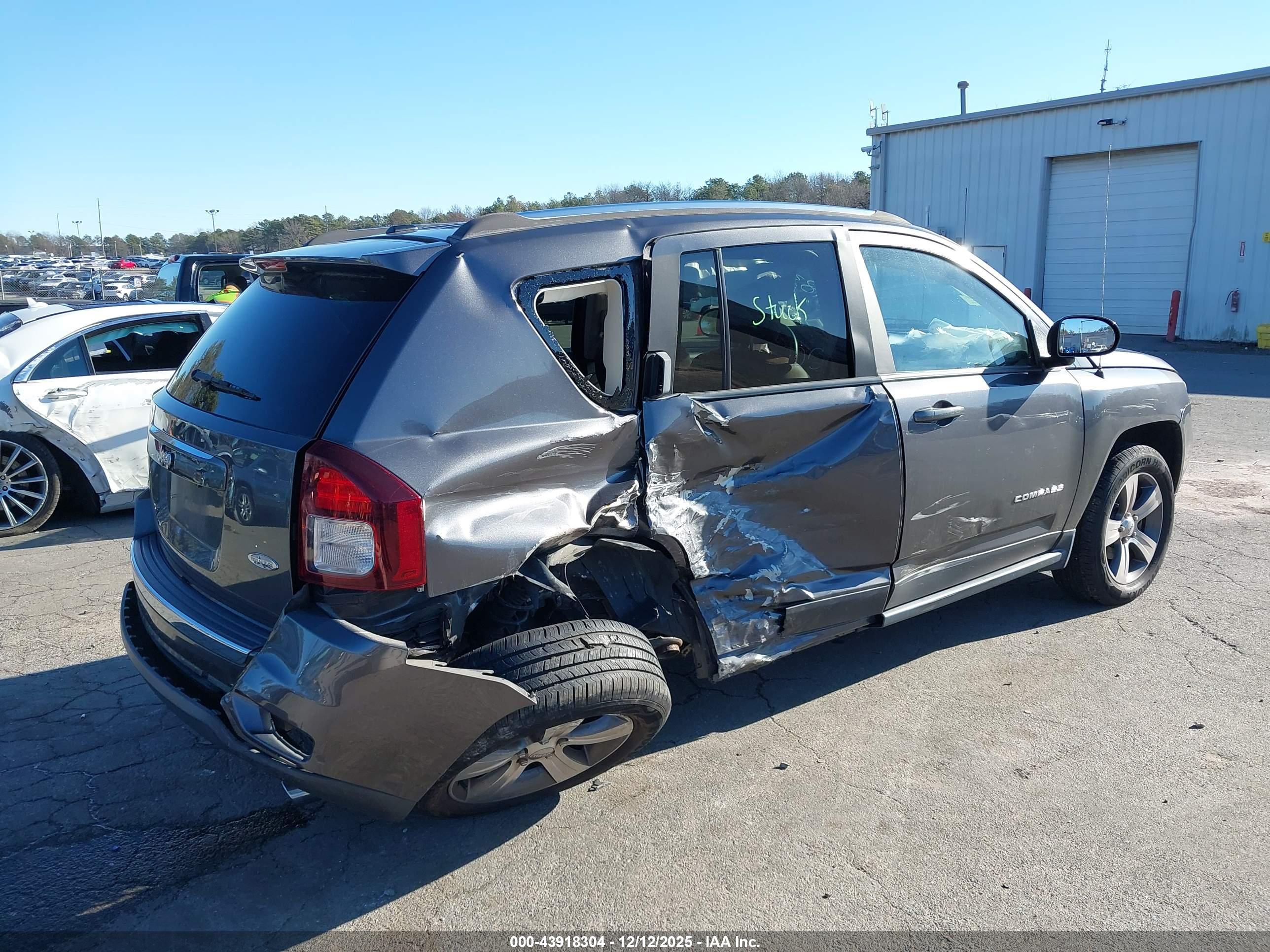 JEEP COMPASS image 4