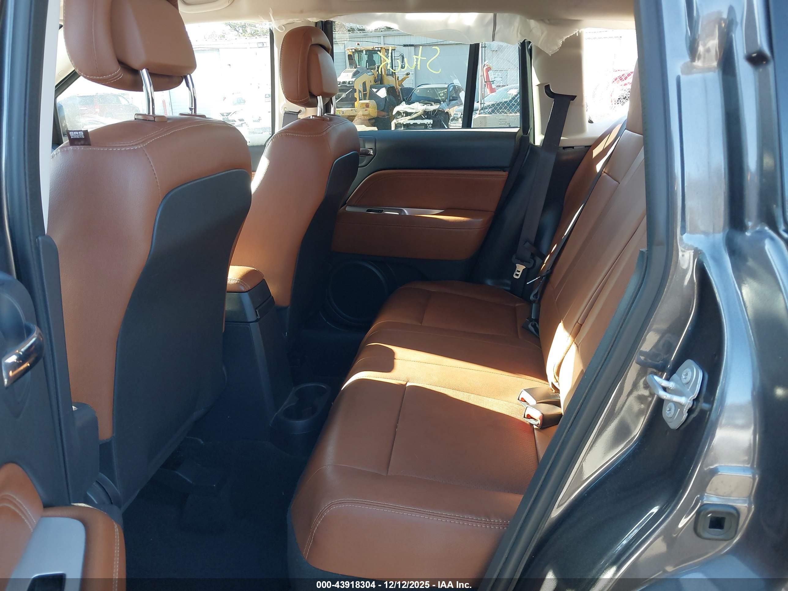 JEEP COMPASS image 8