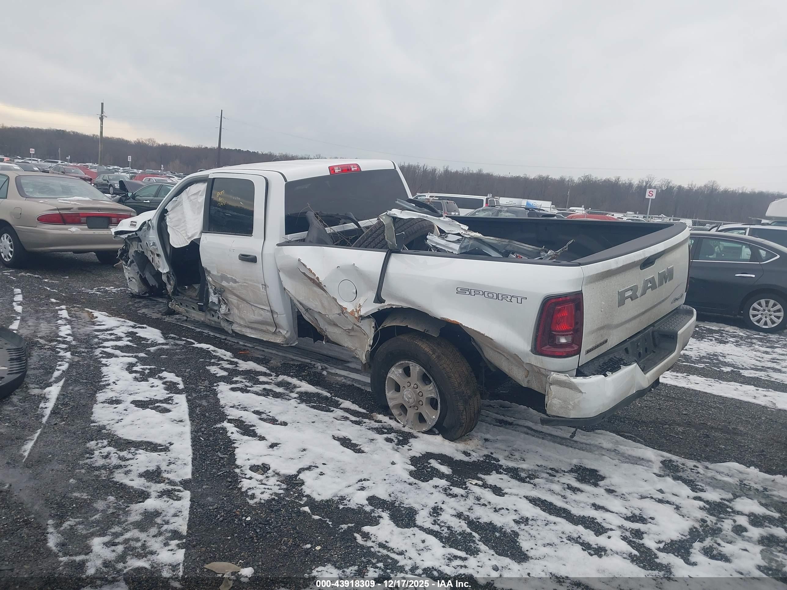 RAM 2500 image 3