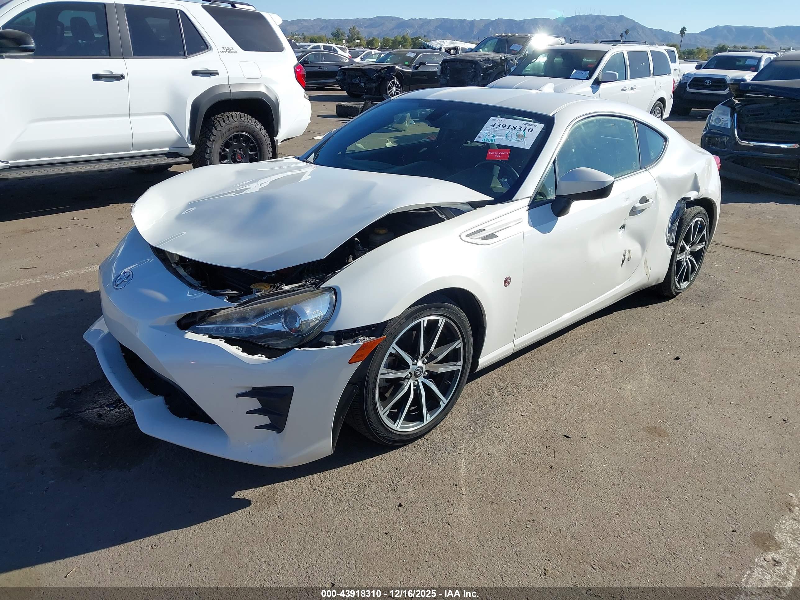 TOYOTA 86 image 2