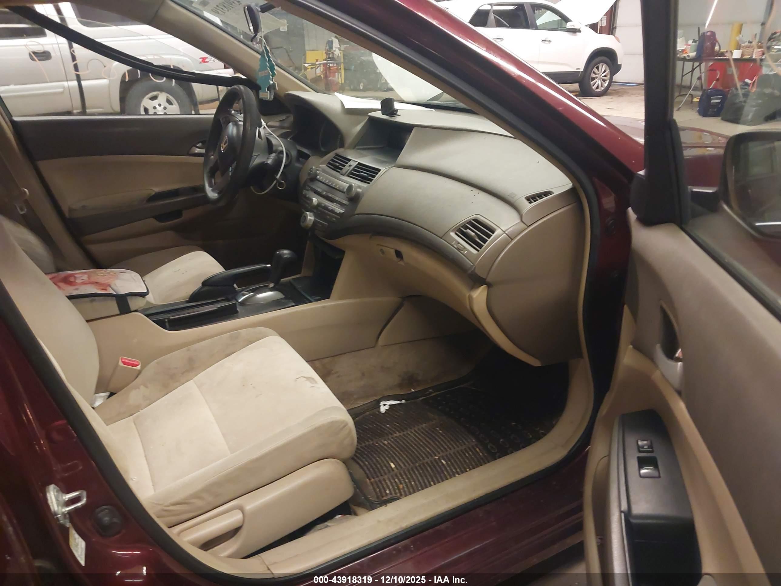 HONDA ACCORD image 5