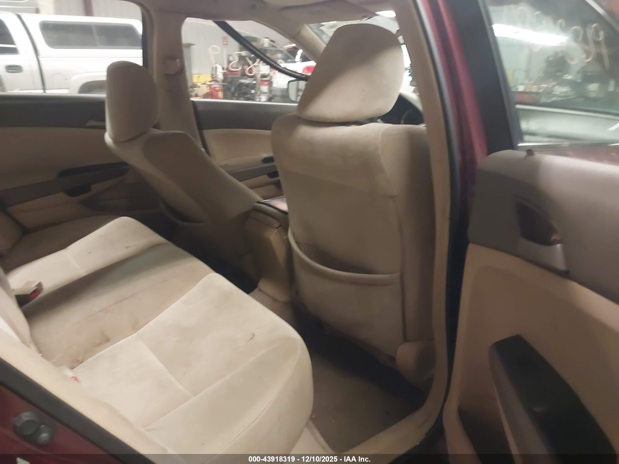 HONDA ACCORD image 8