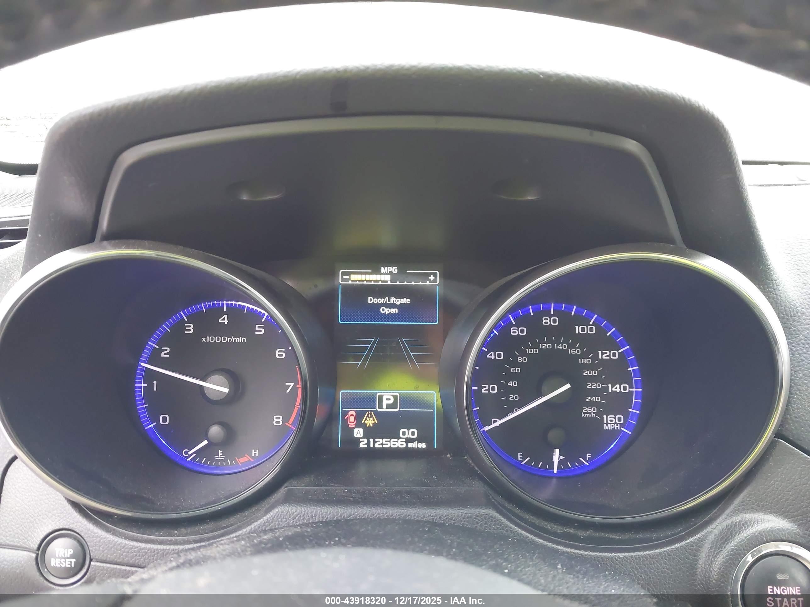SUBARU OUTBACK image 7