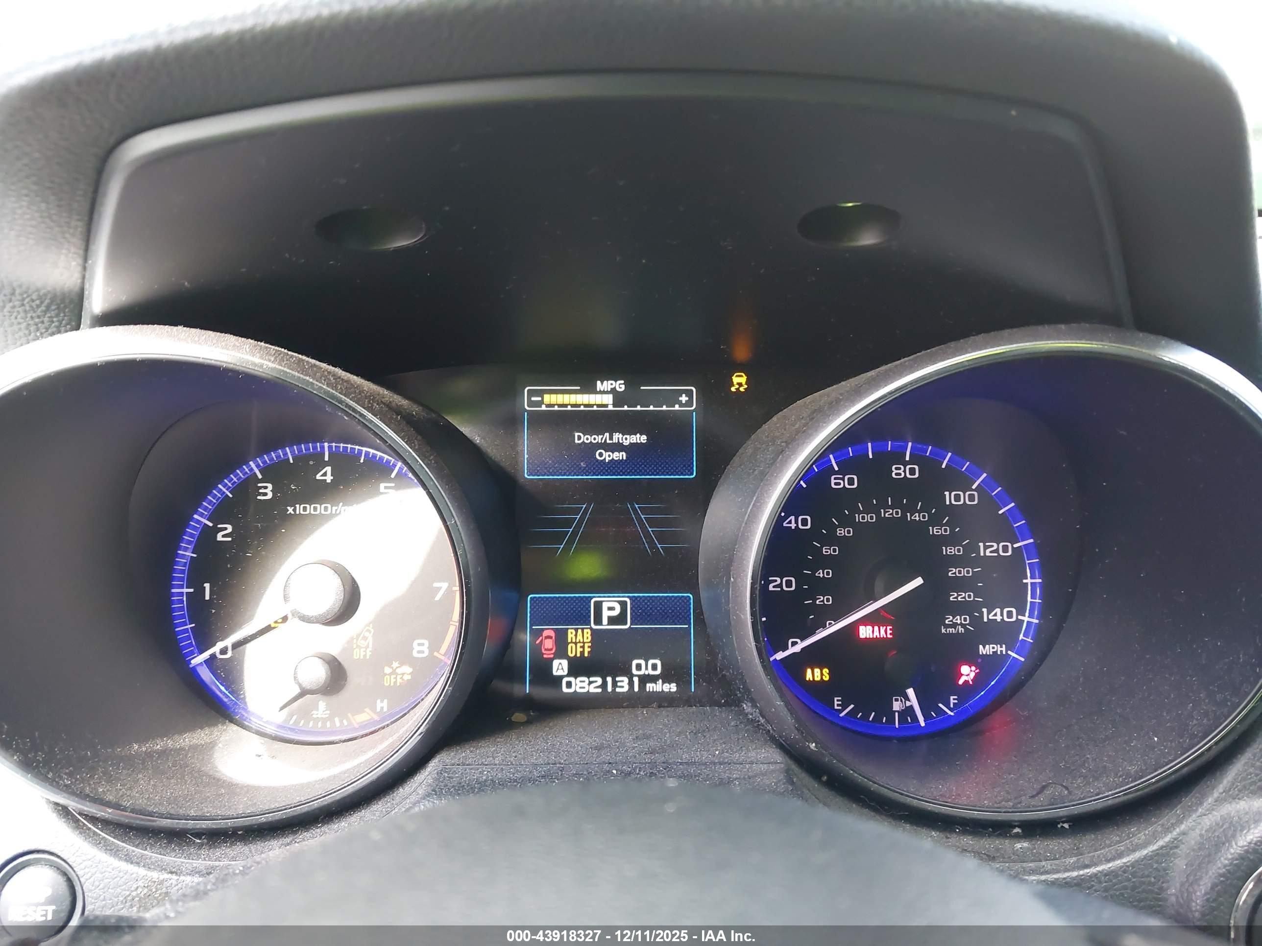 SUBARU OUTBACK image 7