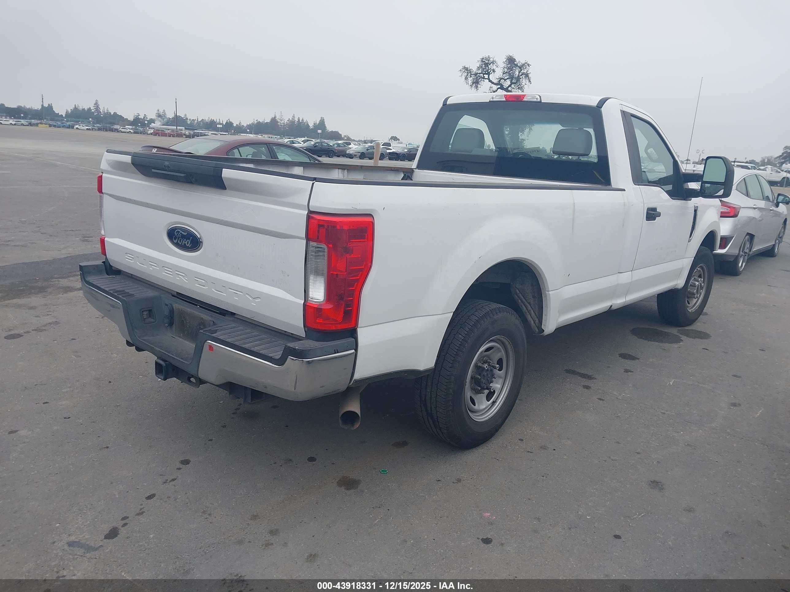 FORD F-250 image 4