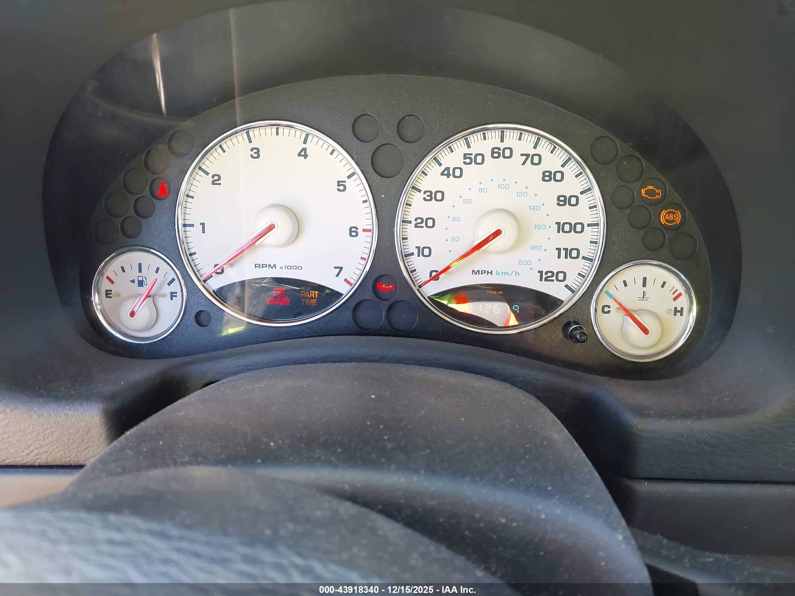 JEEP LIBERTY image 7