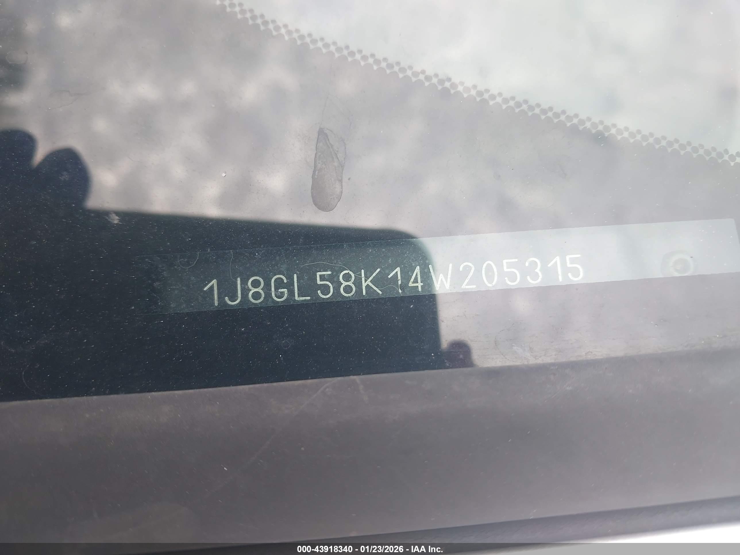 JEEP LIBERTY image 9