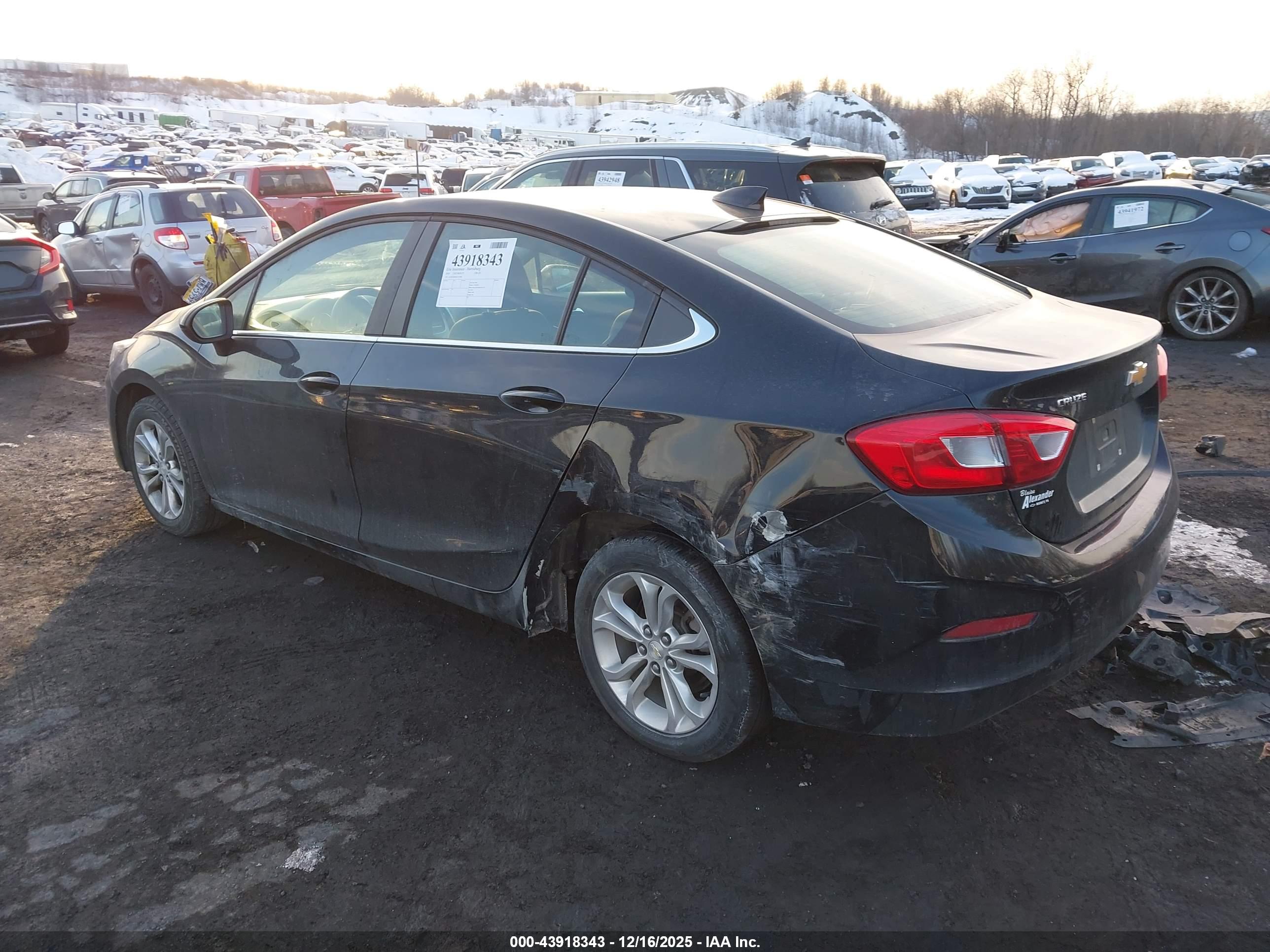 CHEVROLET CRUZE image 3