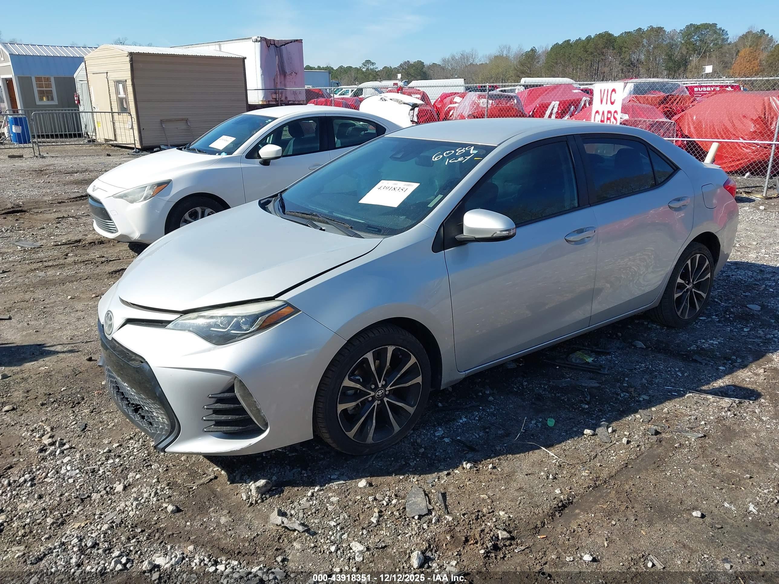 TOYOTA COROLLA image 2