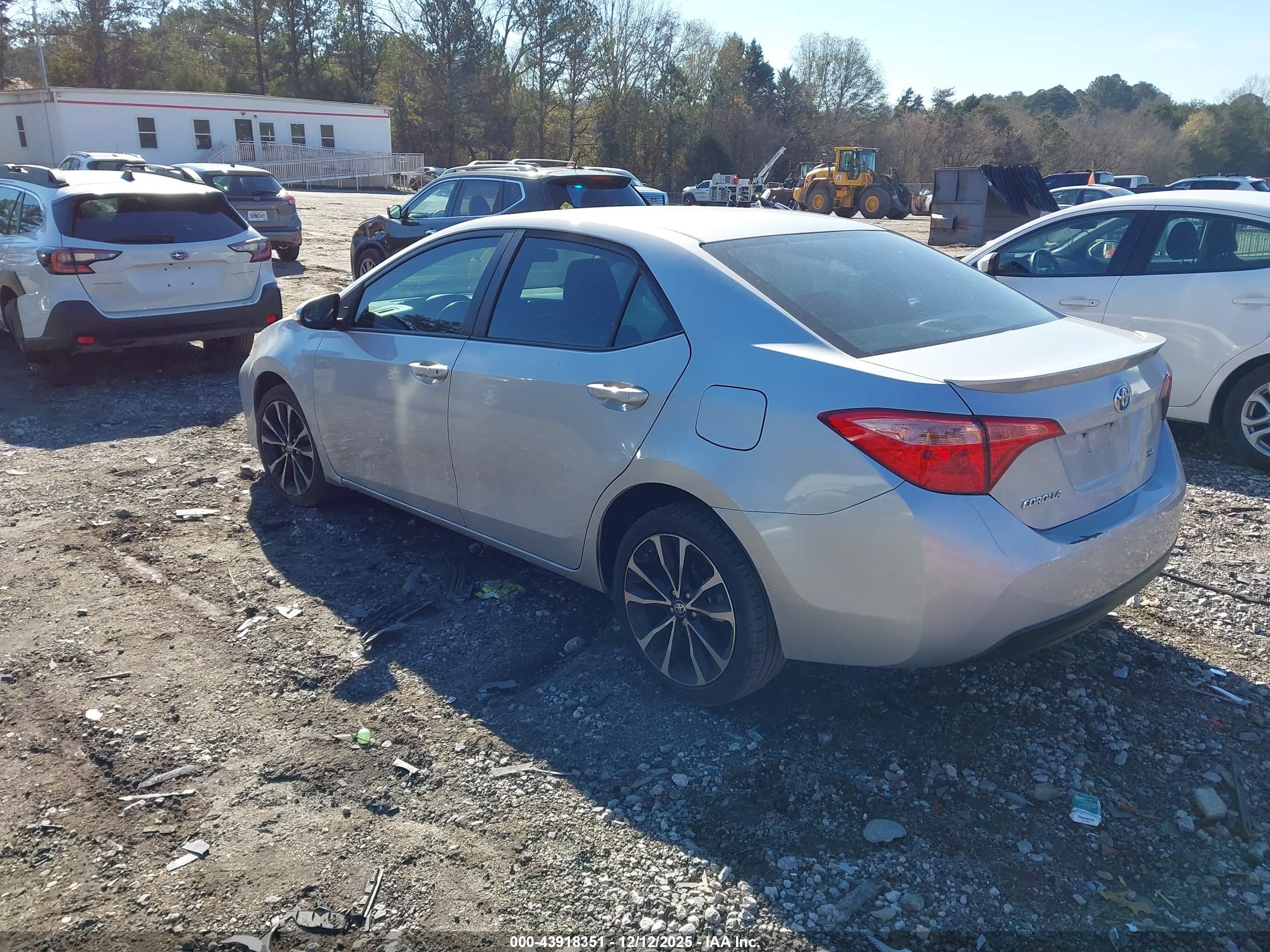 TOYOTA COROLLA image 3