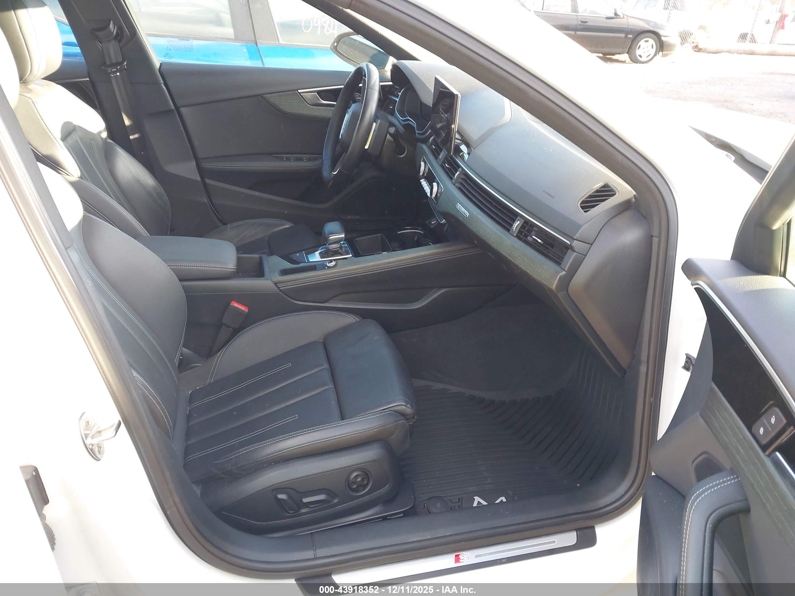 AUDI A4 image 5
