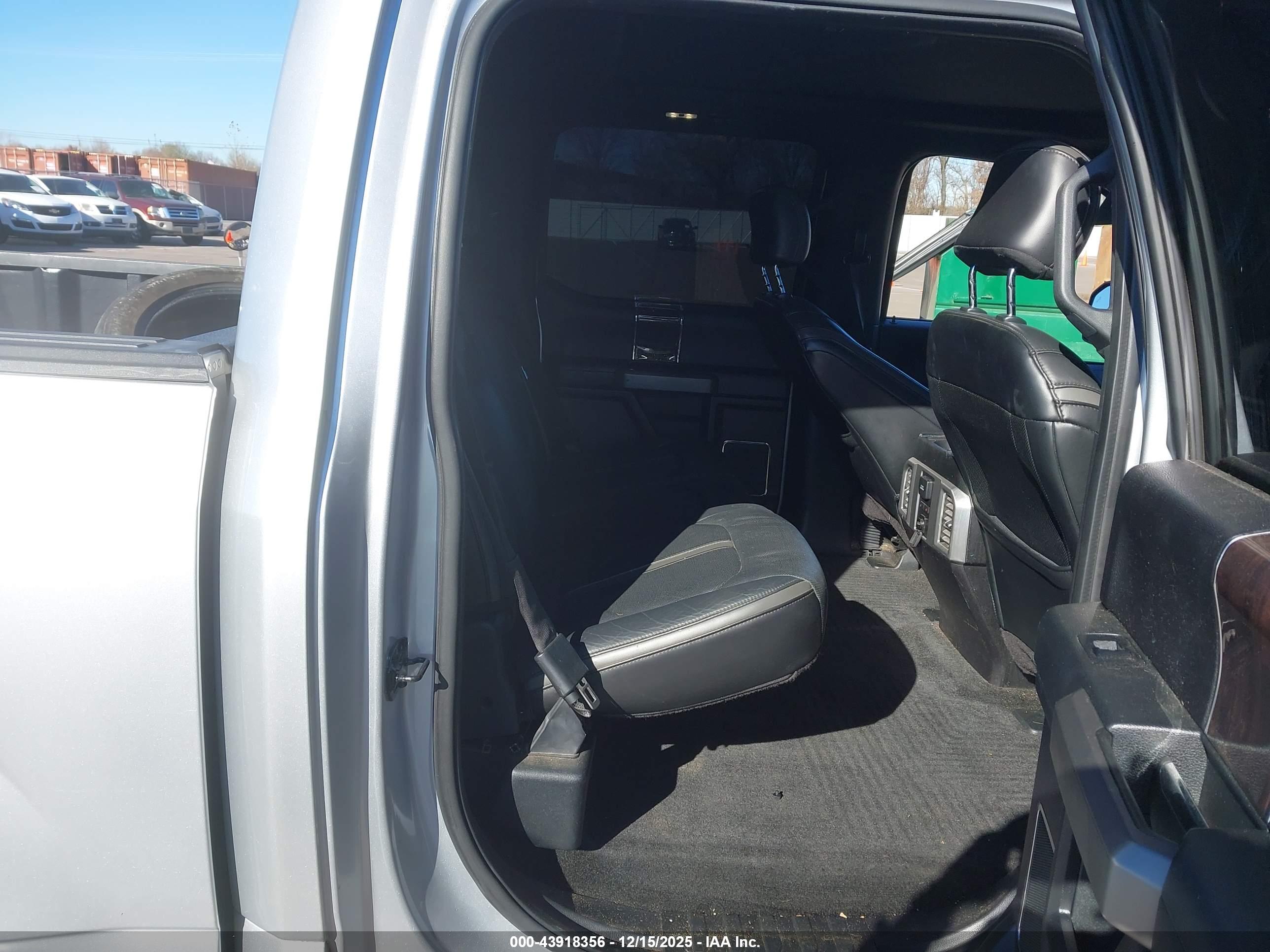 FORD F-150 image 8